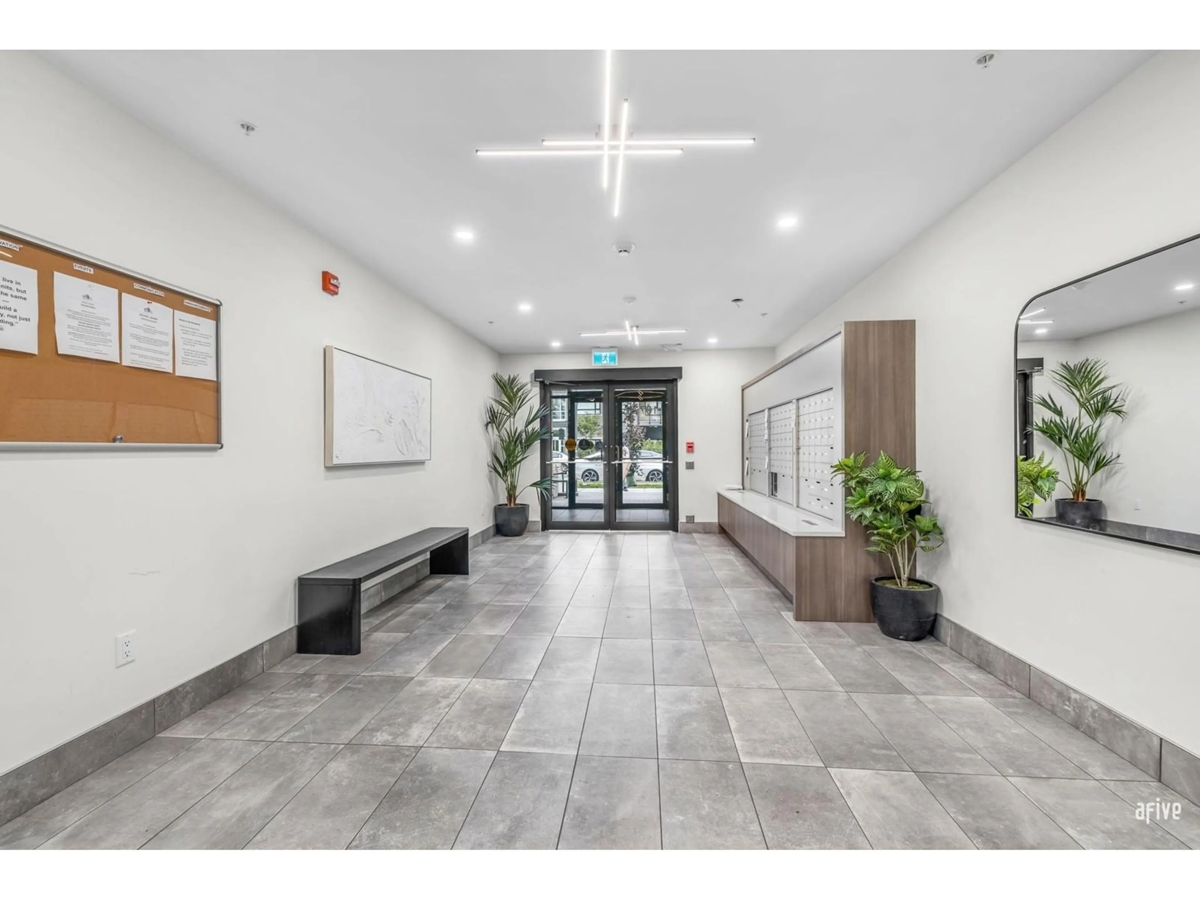 Indoor foyer for 408 - 10778 138, Surrey British Columbia V3T0S5