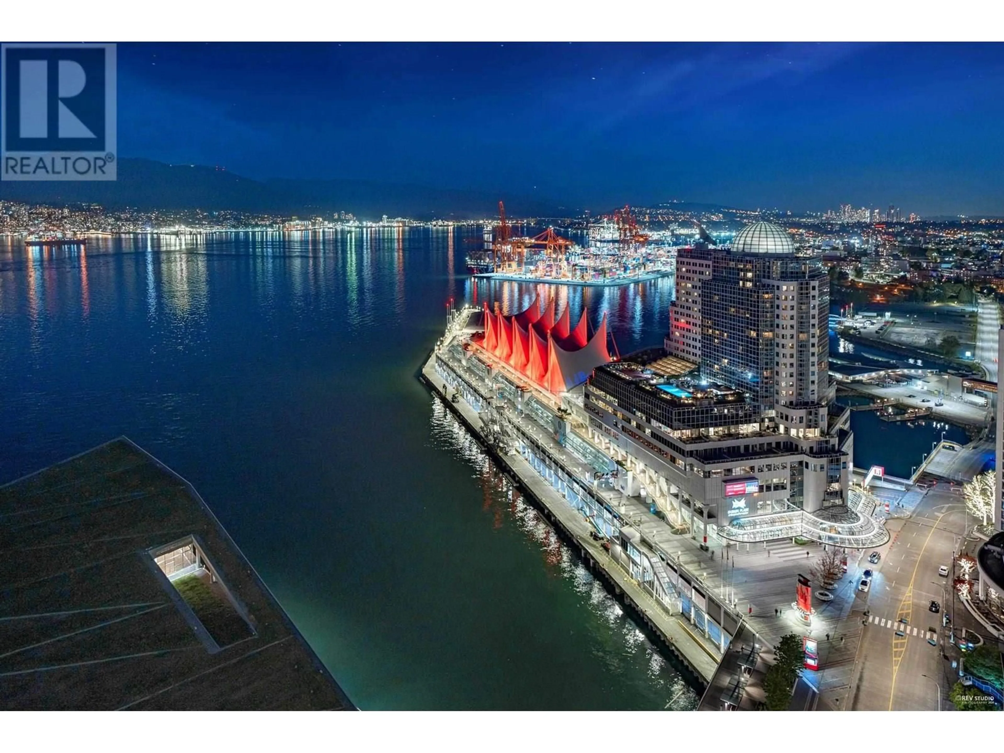 A pic from outside/outdoor area/front of a property/back of a property/a pic from drone, water/lake/river/ocean view for 1110 - 550 TAYLOR STREET, Vancouver British Columbia V6B1R1