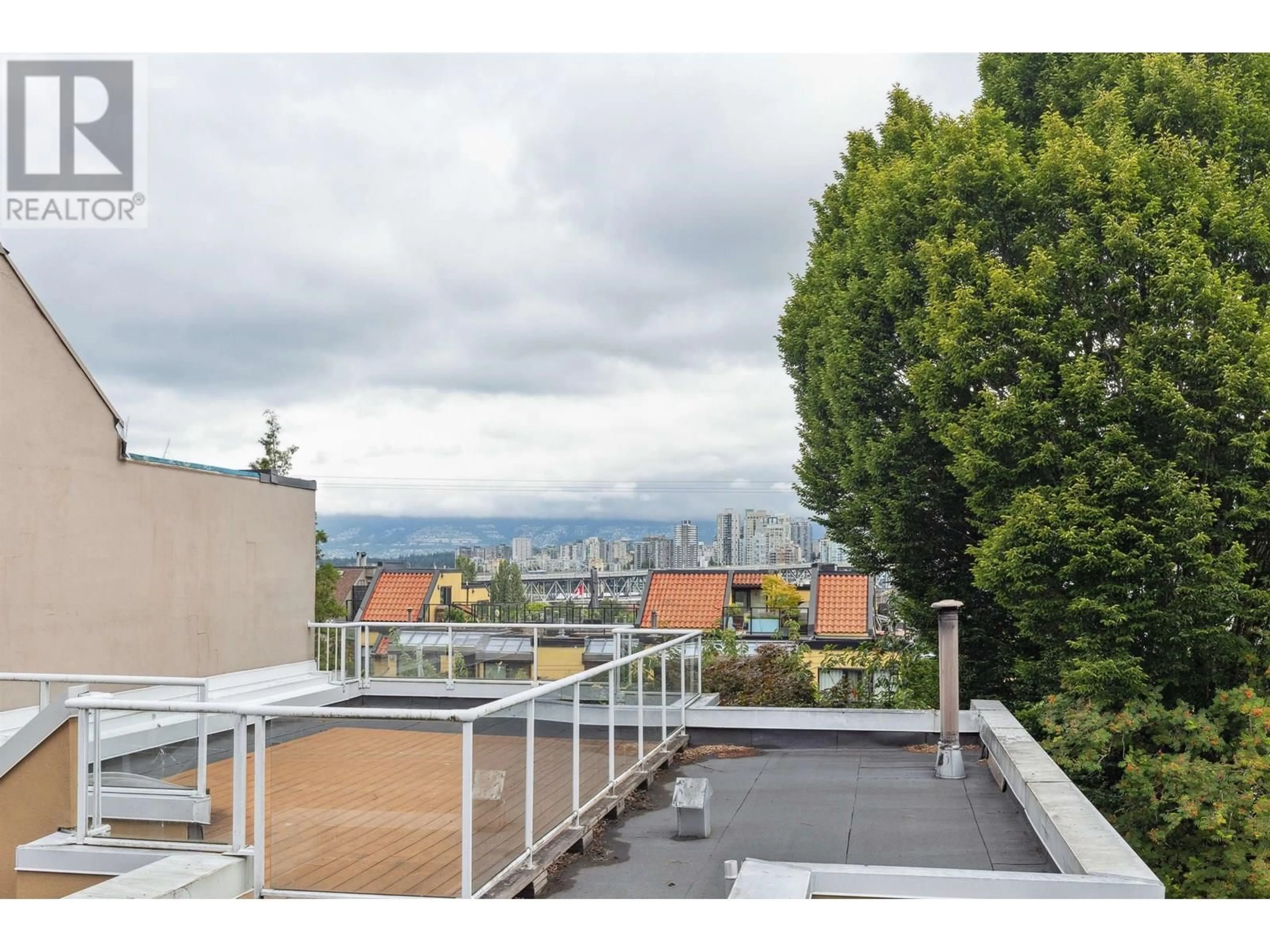 Balcony in the apartment, city buildings view from balcony for 3 - 1266 7TH AVENUE, Vancouver British Columbia V6H1B6