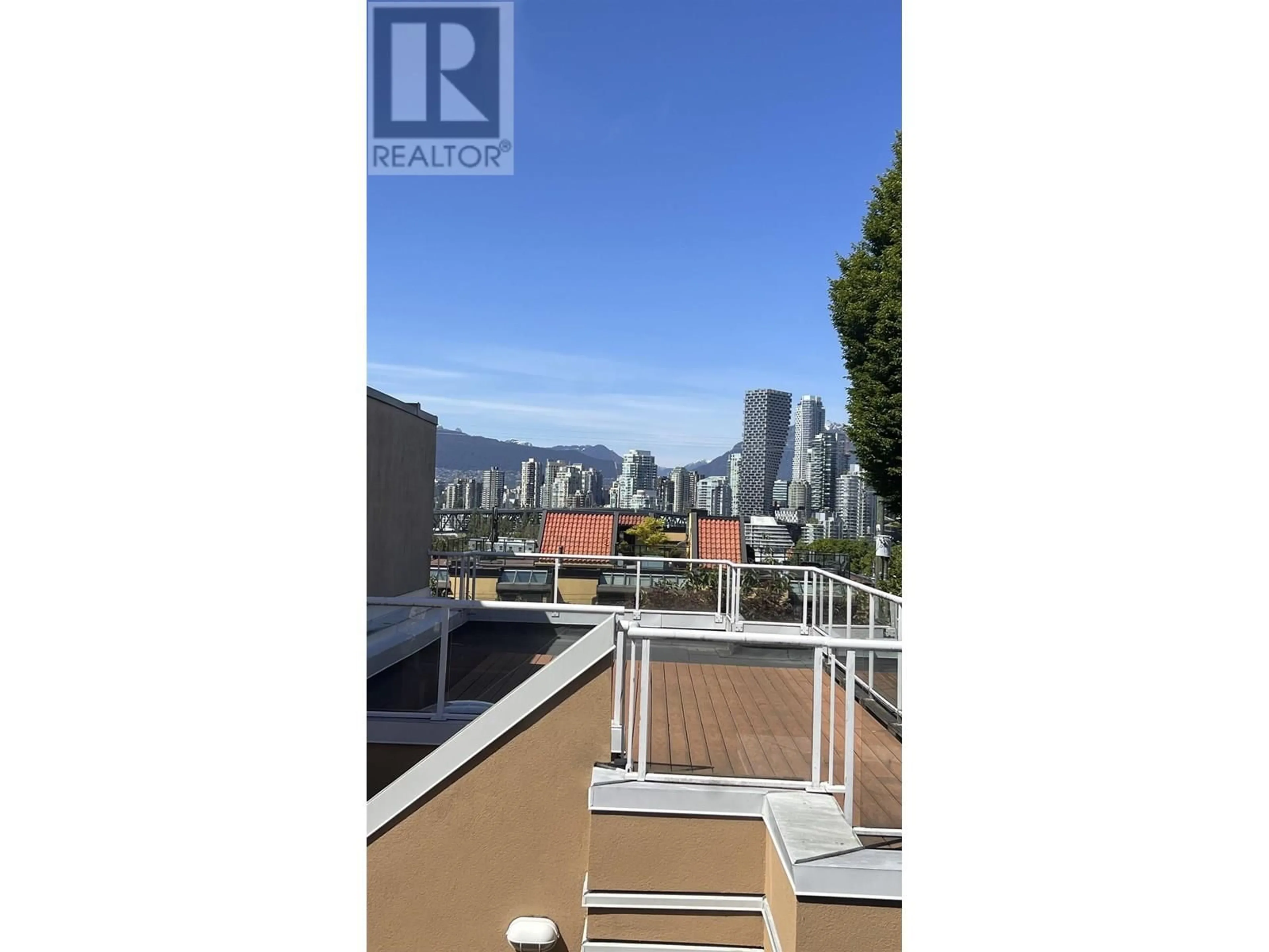 Unknown for 3 - 1266 7TH AVENUE, Vancouver British Columbia V6H1B6