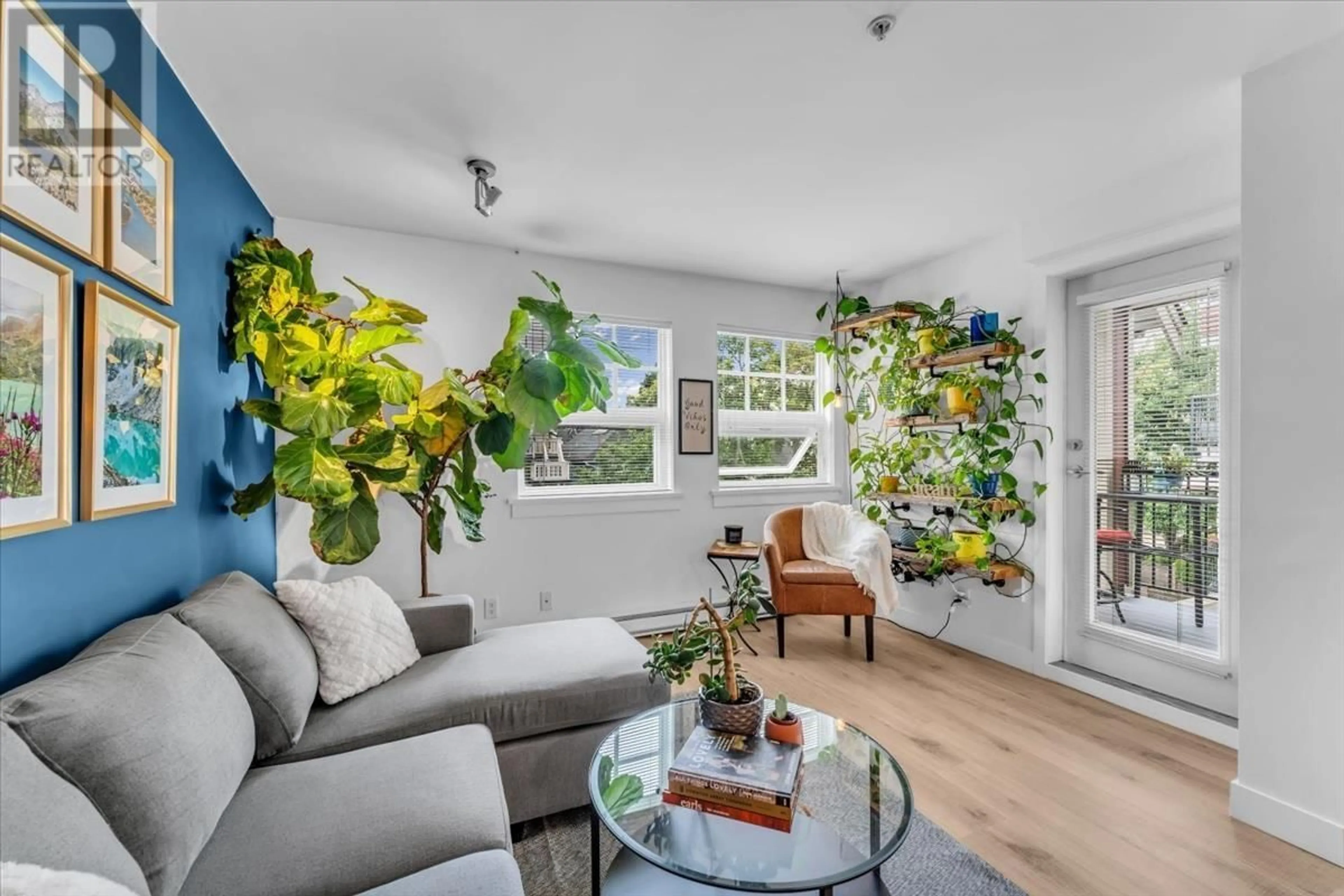 Living room with furniture, unknown for 305 - 930 16TH AVENUE, Vancouver British Columbia V5Z1T2