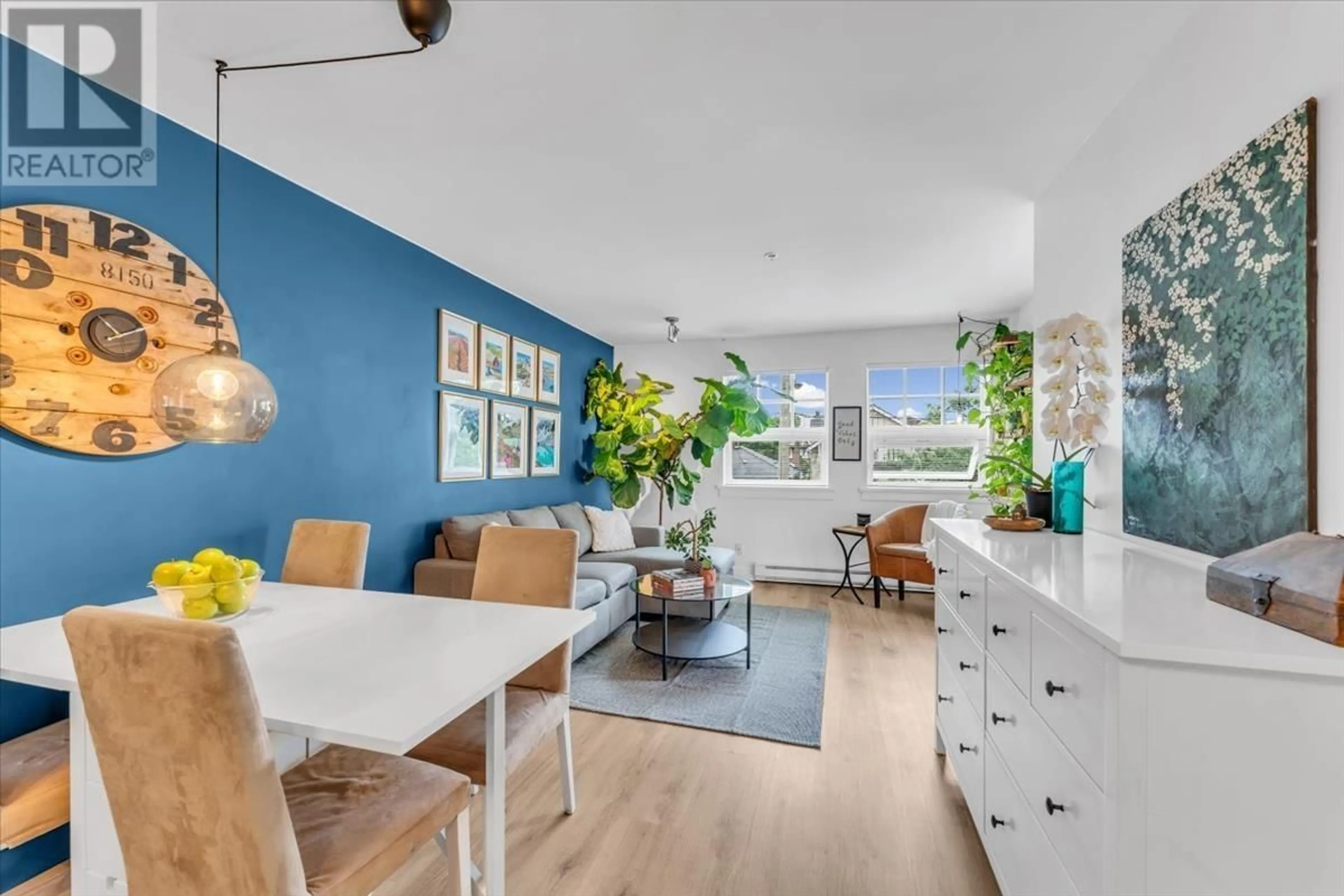 Open concept kitchen, wood/laminate floor for 305 - 930 16TH AVENUE, Vancouver British Columbia V5Z1T2
