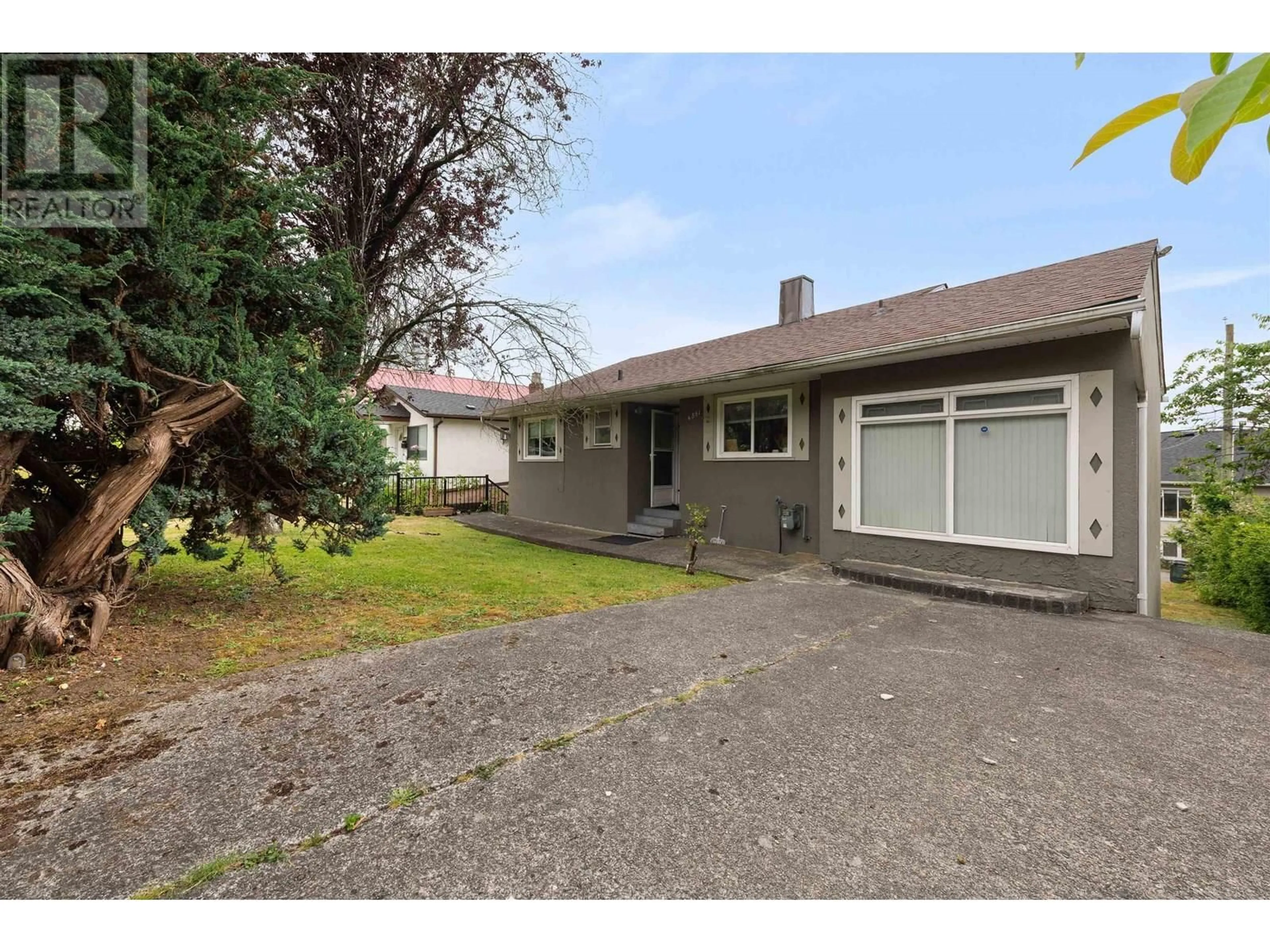 Unknown for 4561 NANAIMO STREET, Vancouver British Columbia V5N5J5