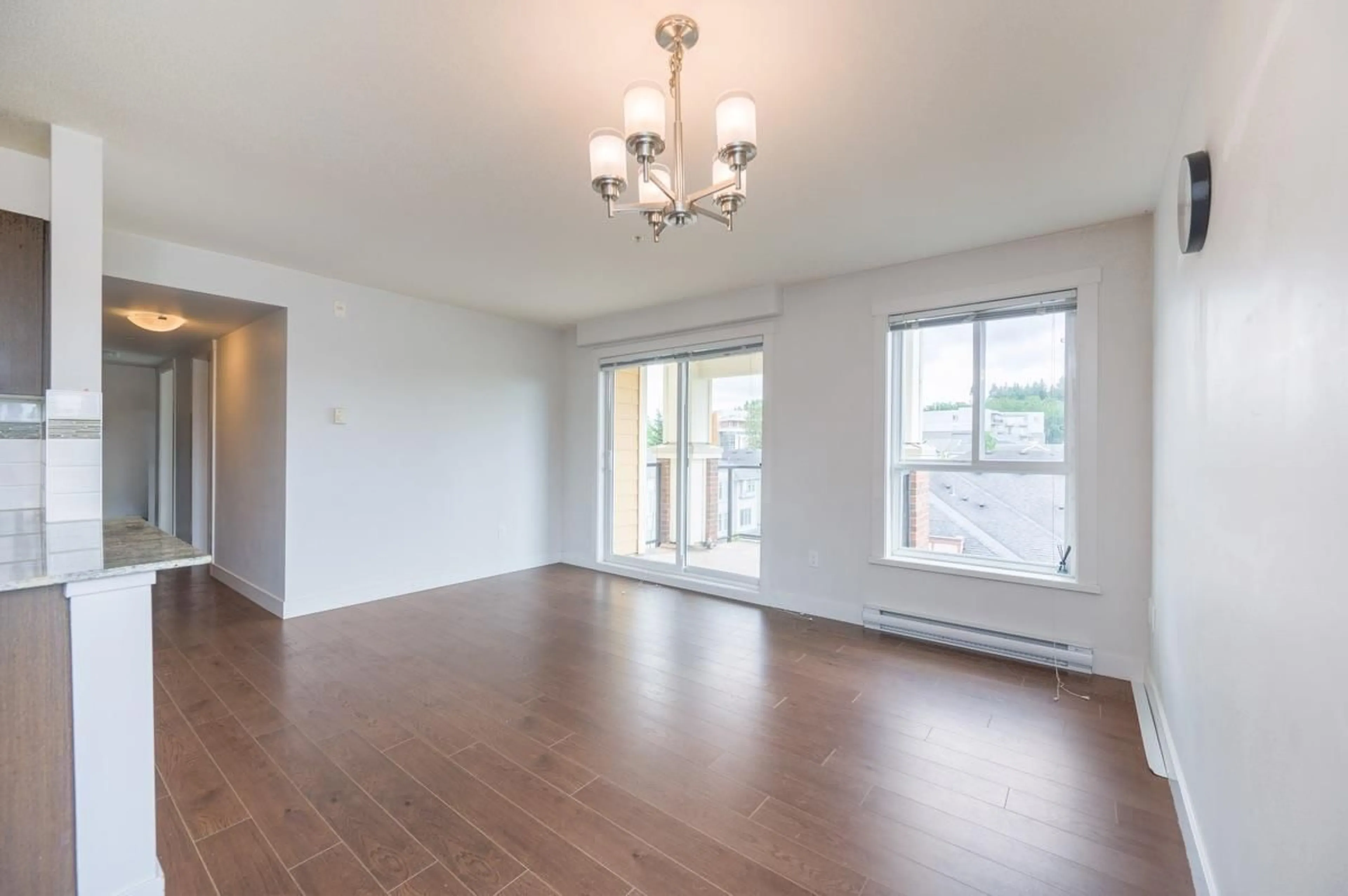 Unknown for 712 - 13883 LAUREL, Surrey British Columbia V3T1A8