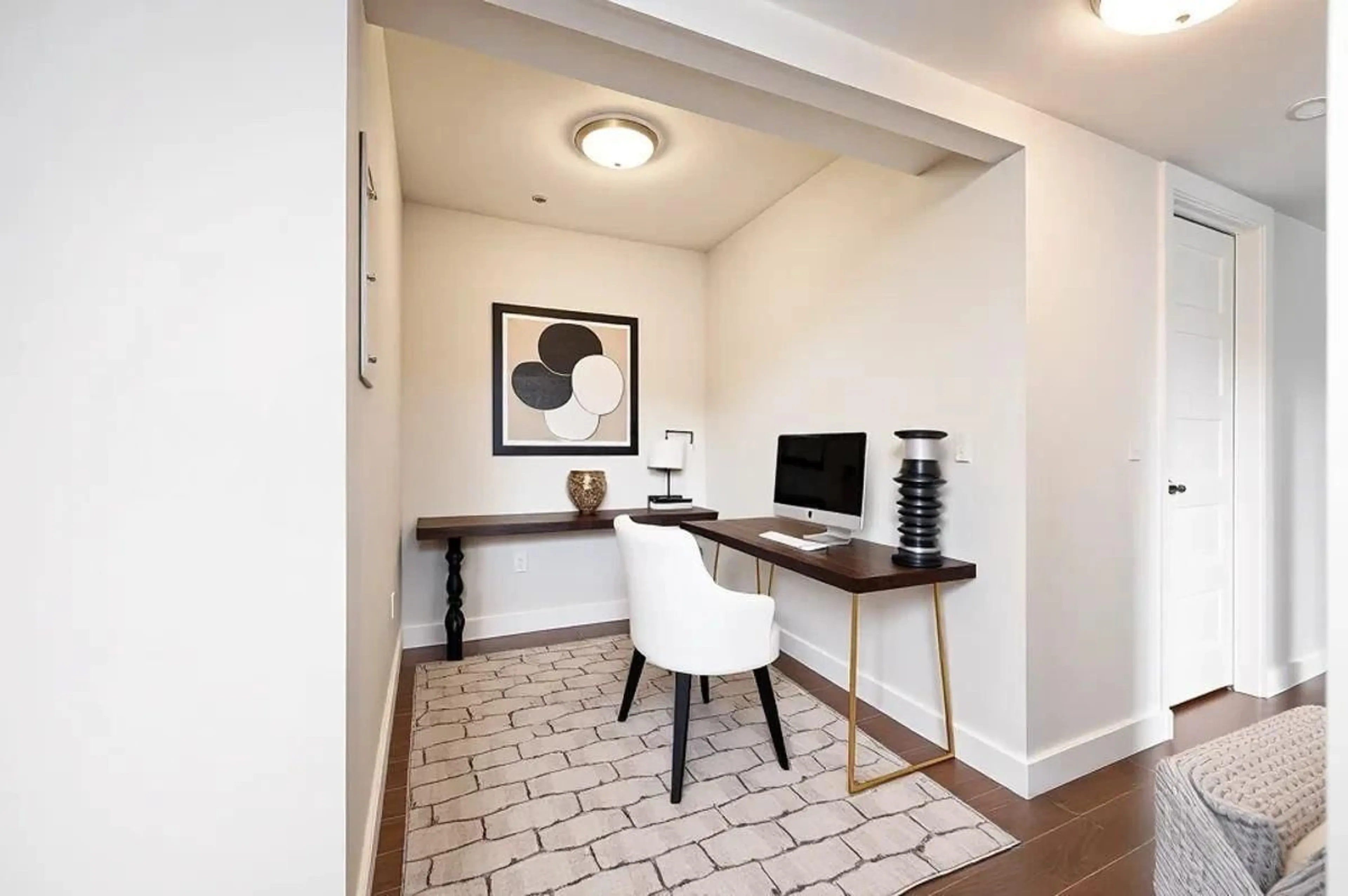 A pic of a room for 712 - 13883 LAUREL, Surrey British Columbia V3T1A8