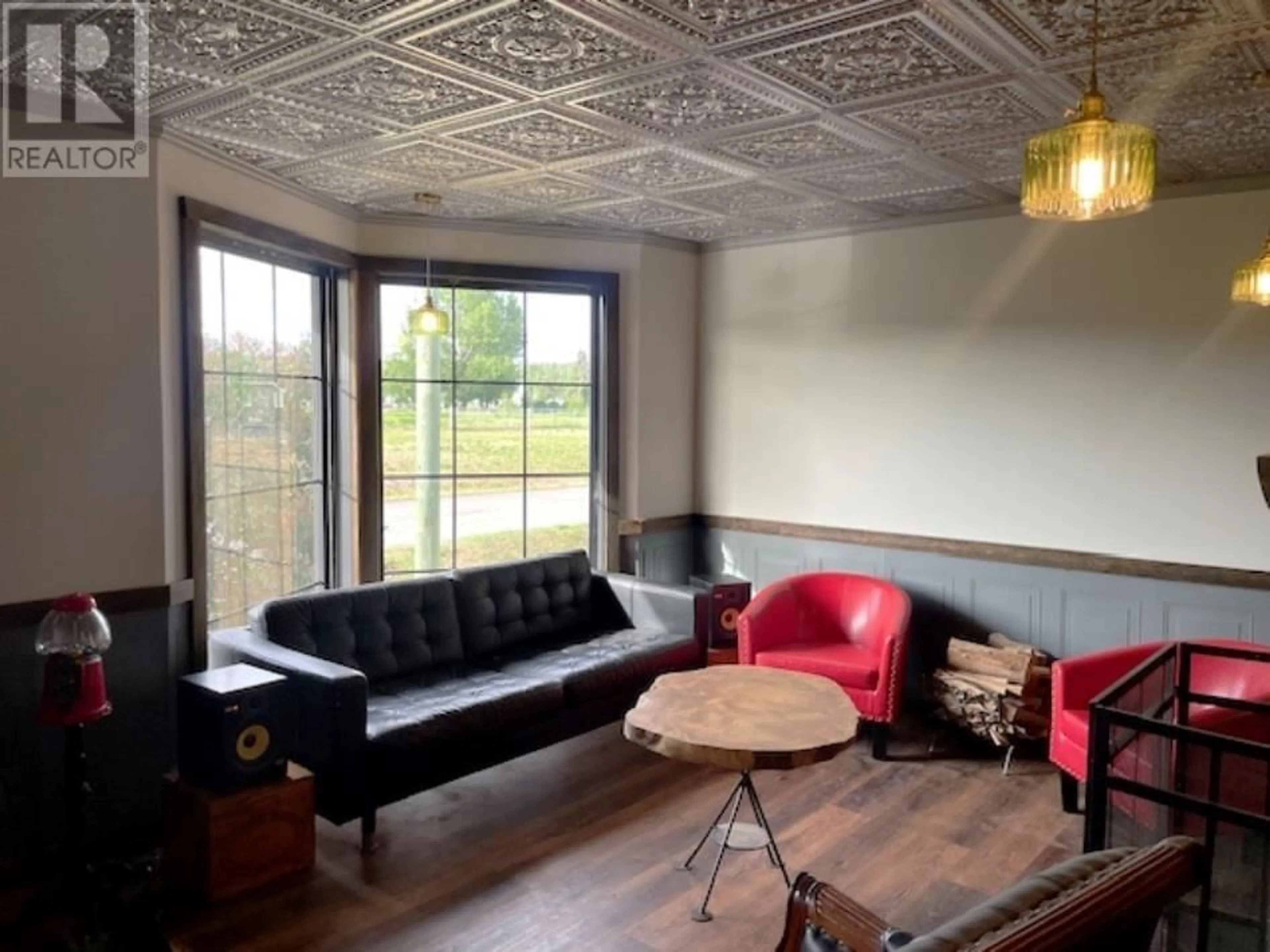 A pic of a room for 3409 6TH STREET, Houston British Columbia V0J1Z0