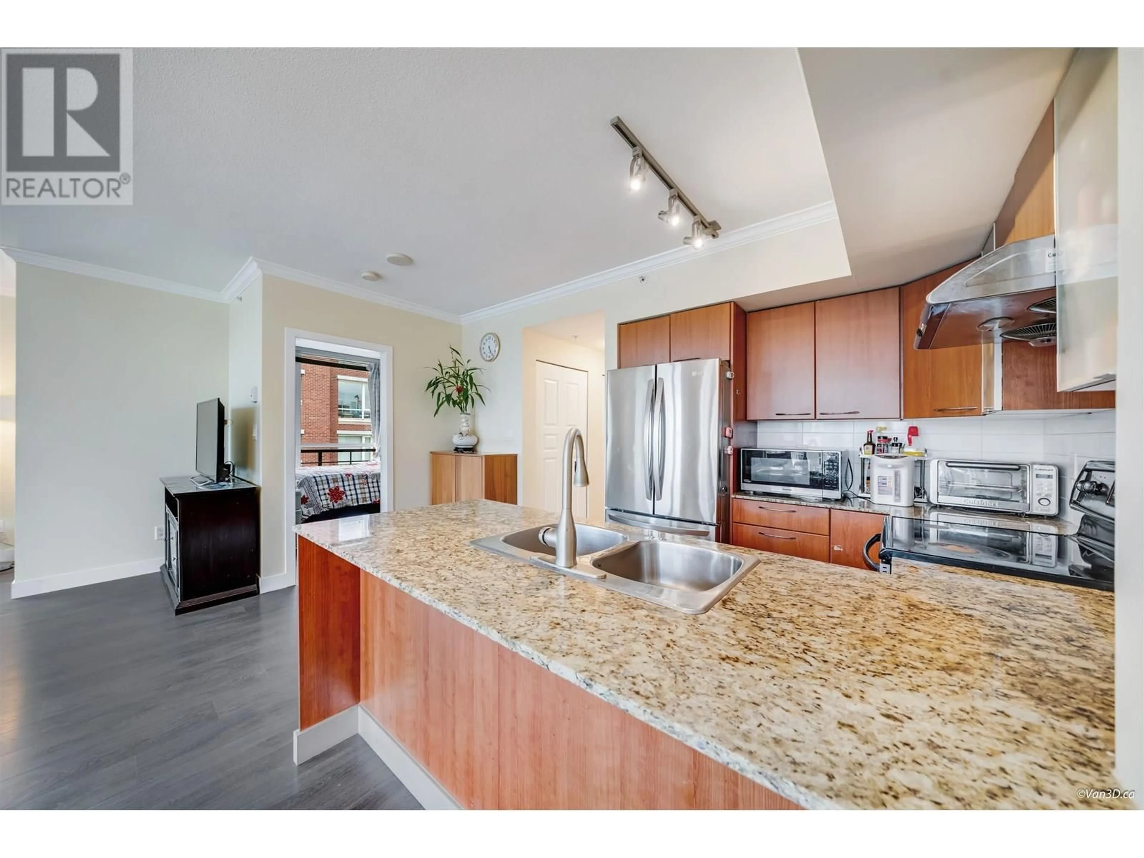 Open concept kitchen, ceramic/tile floor for 603 - 4028 KNIGHT STREET, Vancouver British Columbia V5N5Y8