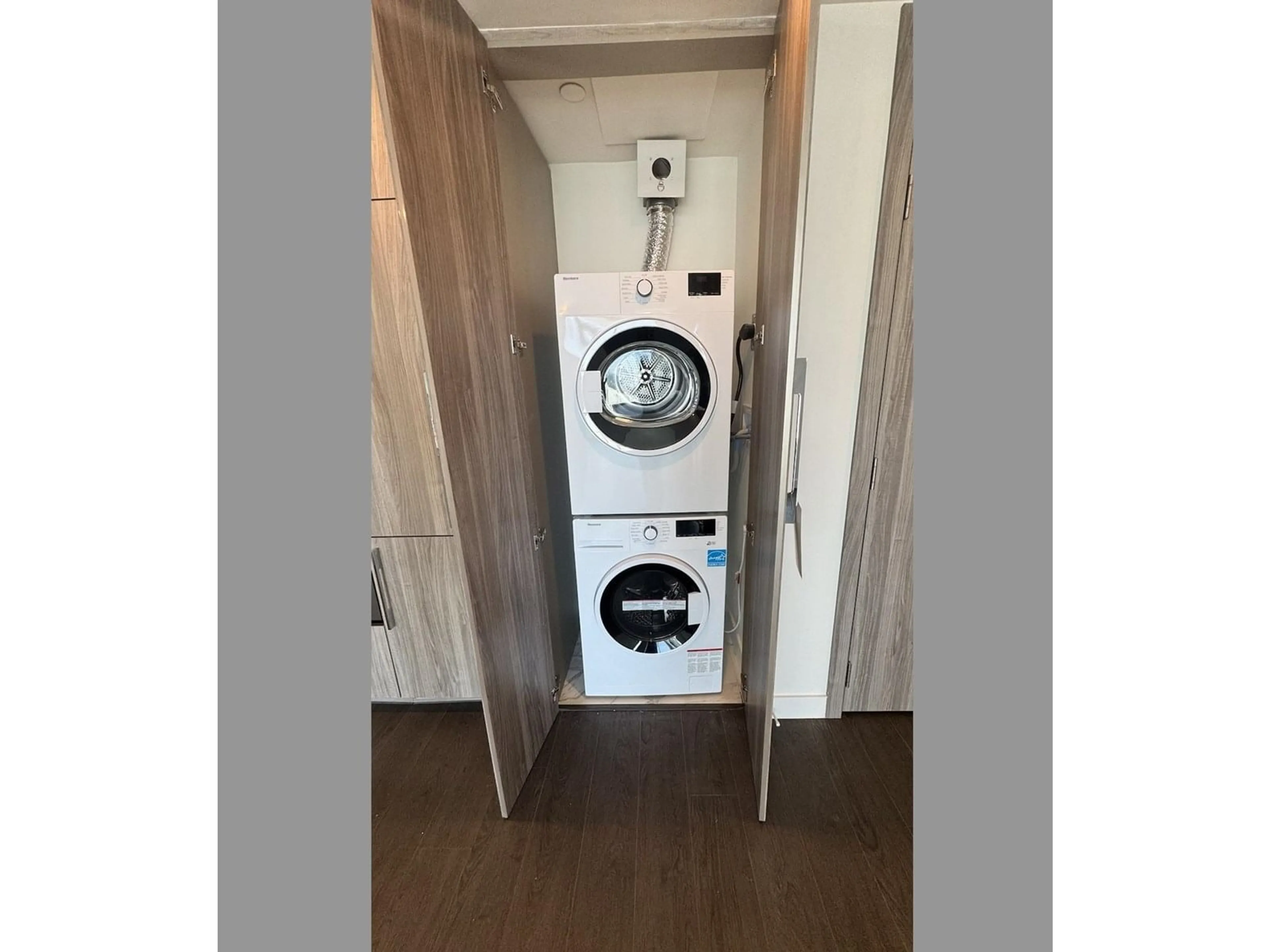 Laundry room for 1510 - 13768 100, Surrey British Columbia V3T0V2