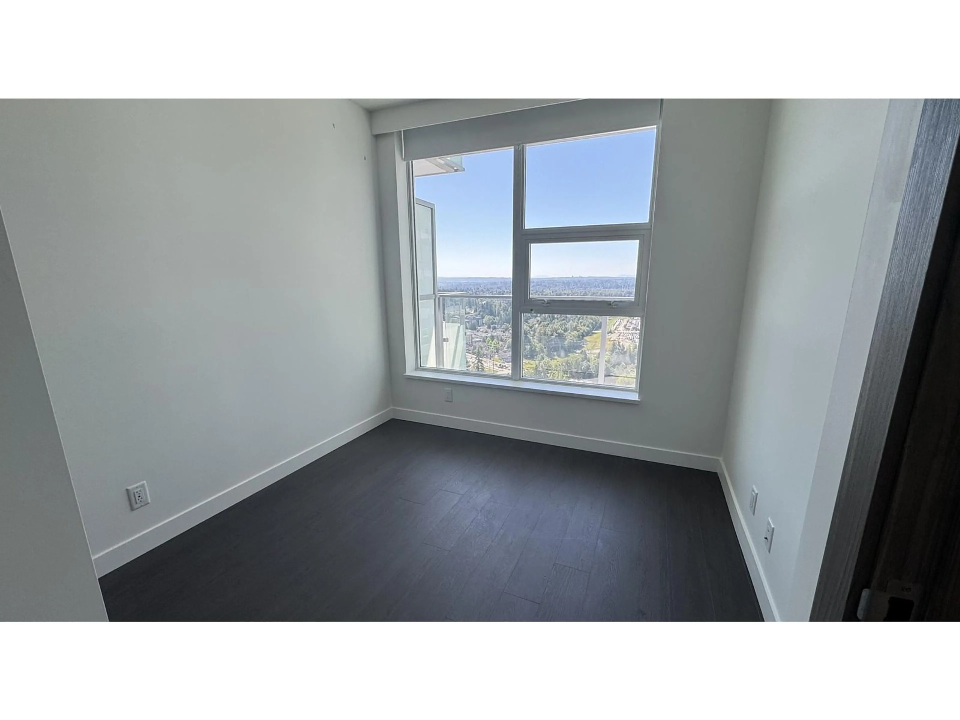 A pic of a room for 3304 - 13778 100, Surrey British Columbia V3T0V3