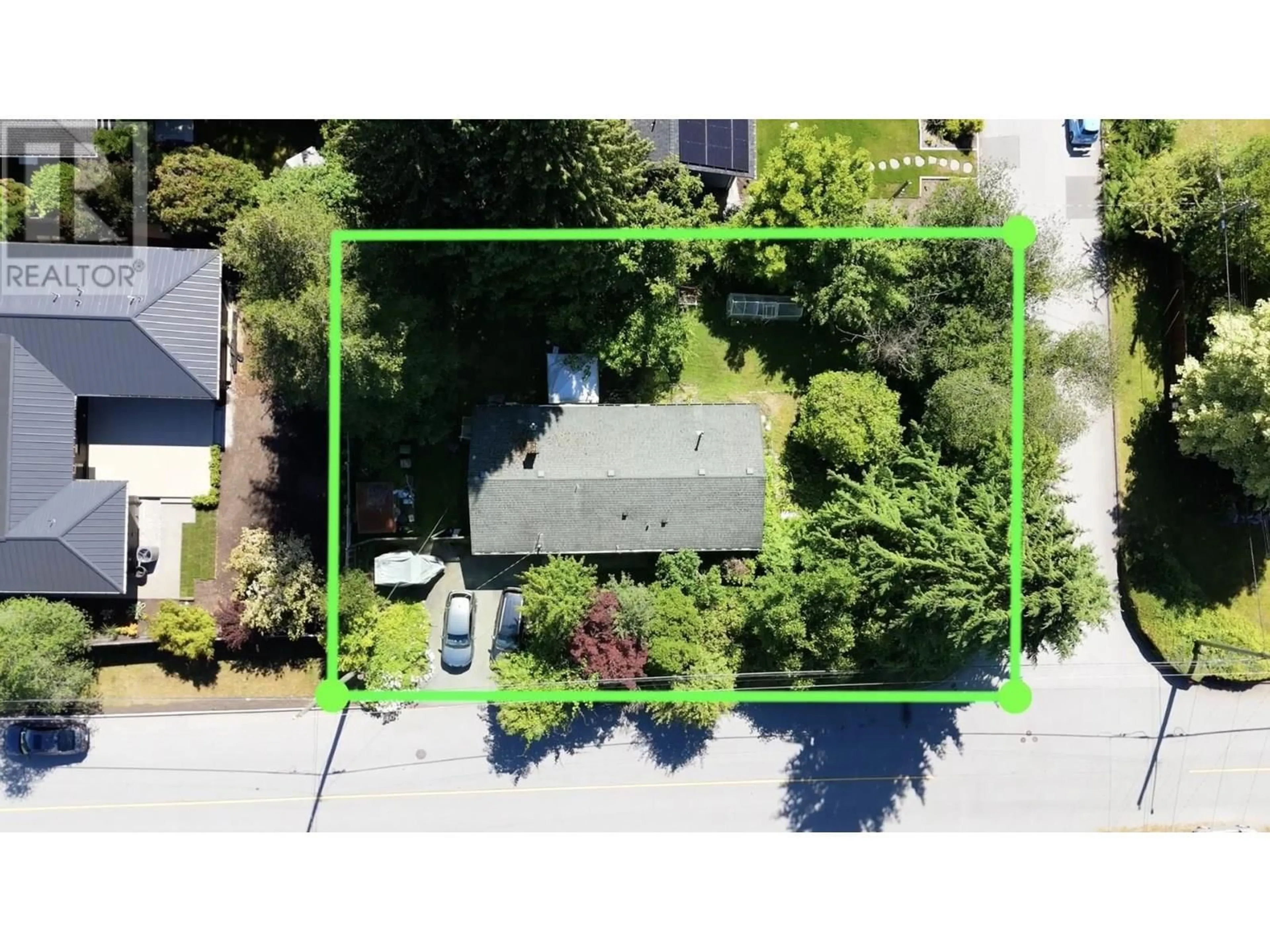 A pic from outside/outdoor area/front of a property/back of a property/a pic from drone, street for 2302 VIEWLYNN DRIVE, North Vancouver British Columbia V7J2X1