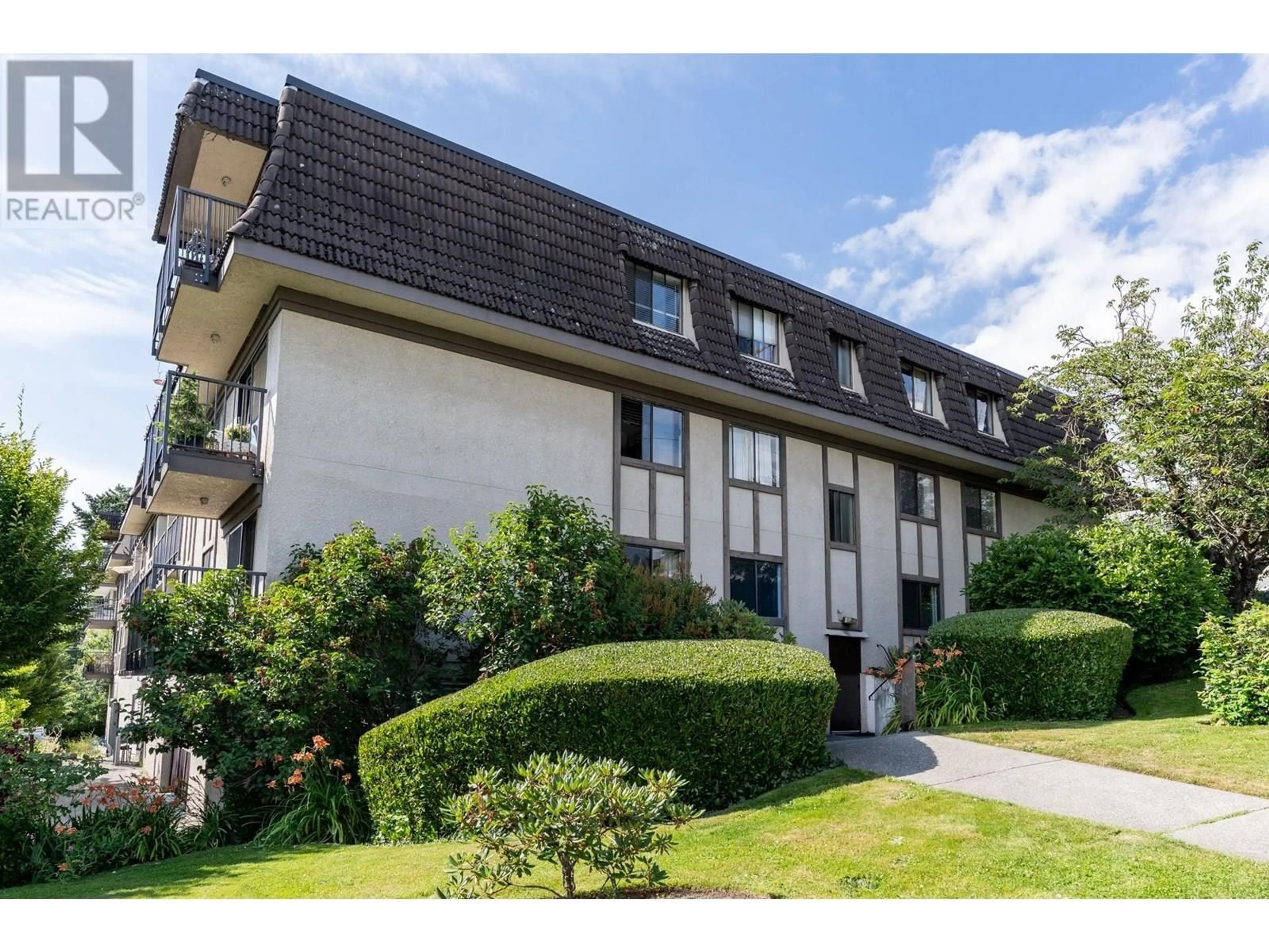 Unknown for 205 - 307 W 2ND STREET, Vancouver British Columbia V7M1E2
