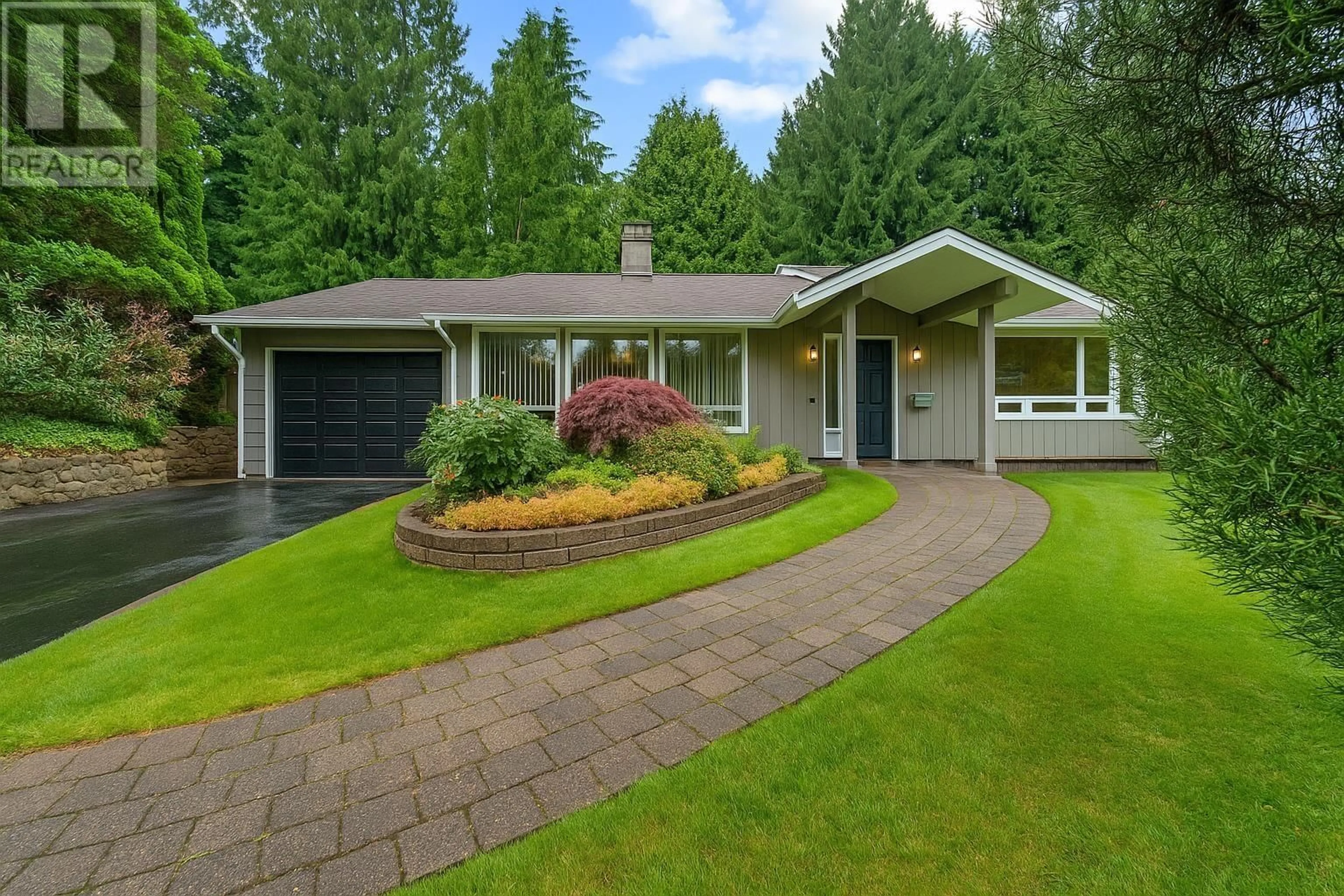 Home with vinyl exterior material, street for 1641 APPIN ROAD, North Vancouver British Columbia V7J2T7