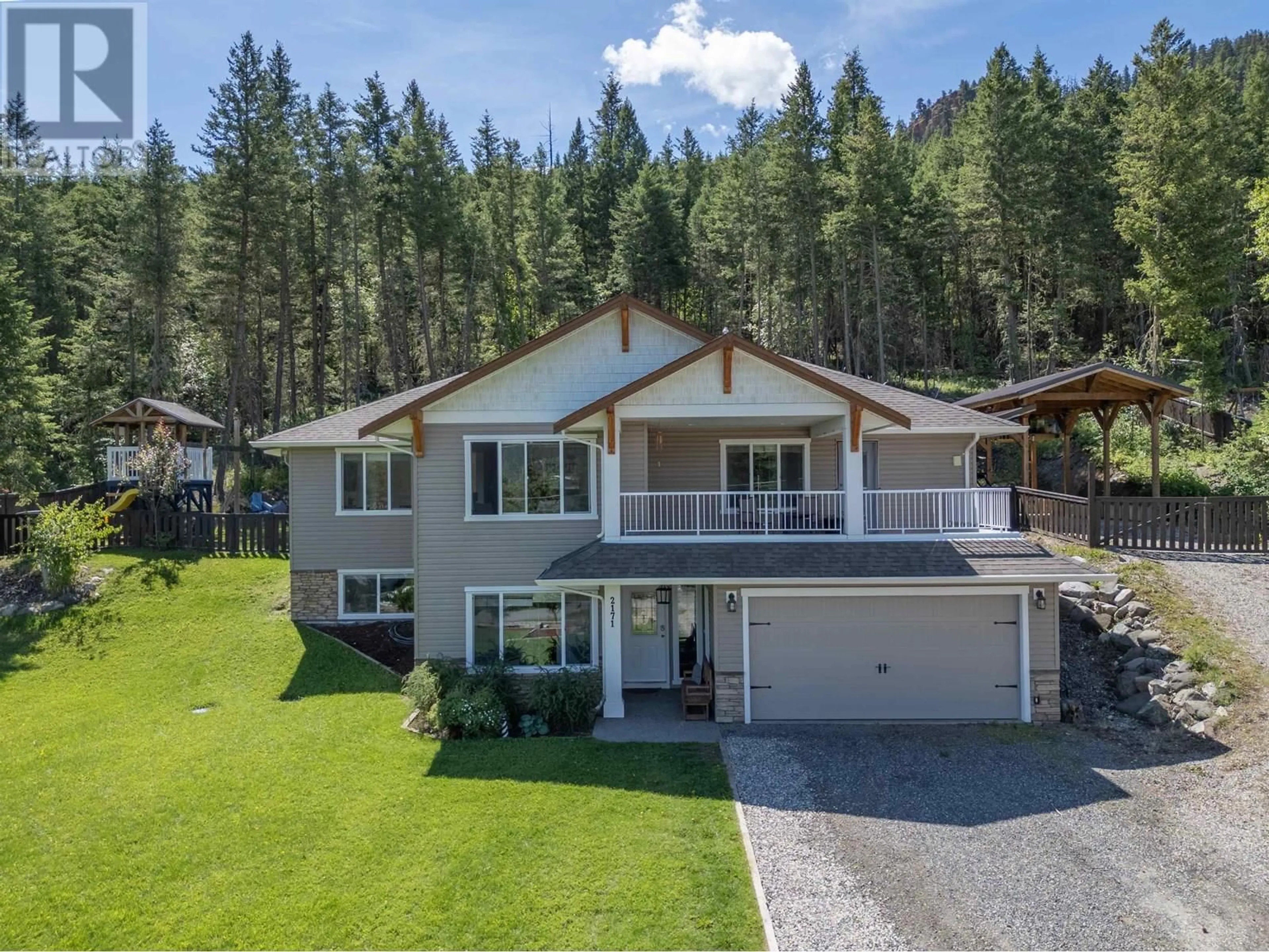 A pic from outside/outdoor area/front of a property/back of a property/a pic from drone, unknown for 2171 BLUFF VIEW DRIVE, Lakeside Rural British Columbia V2G5G1
