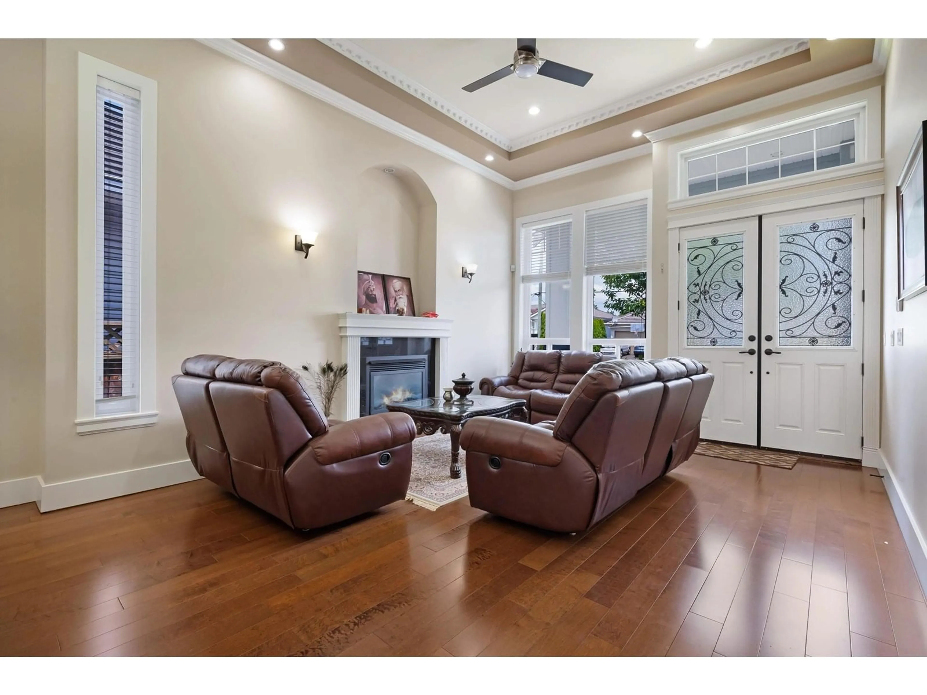 Living room with furniture, unknown for 11438 81A, Delta British Columbia V4C2A6