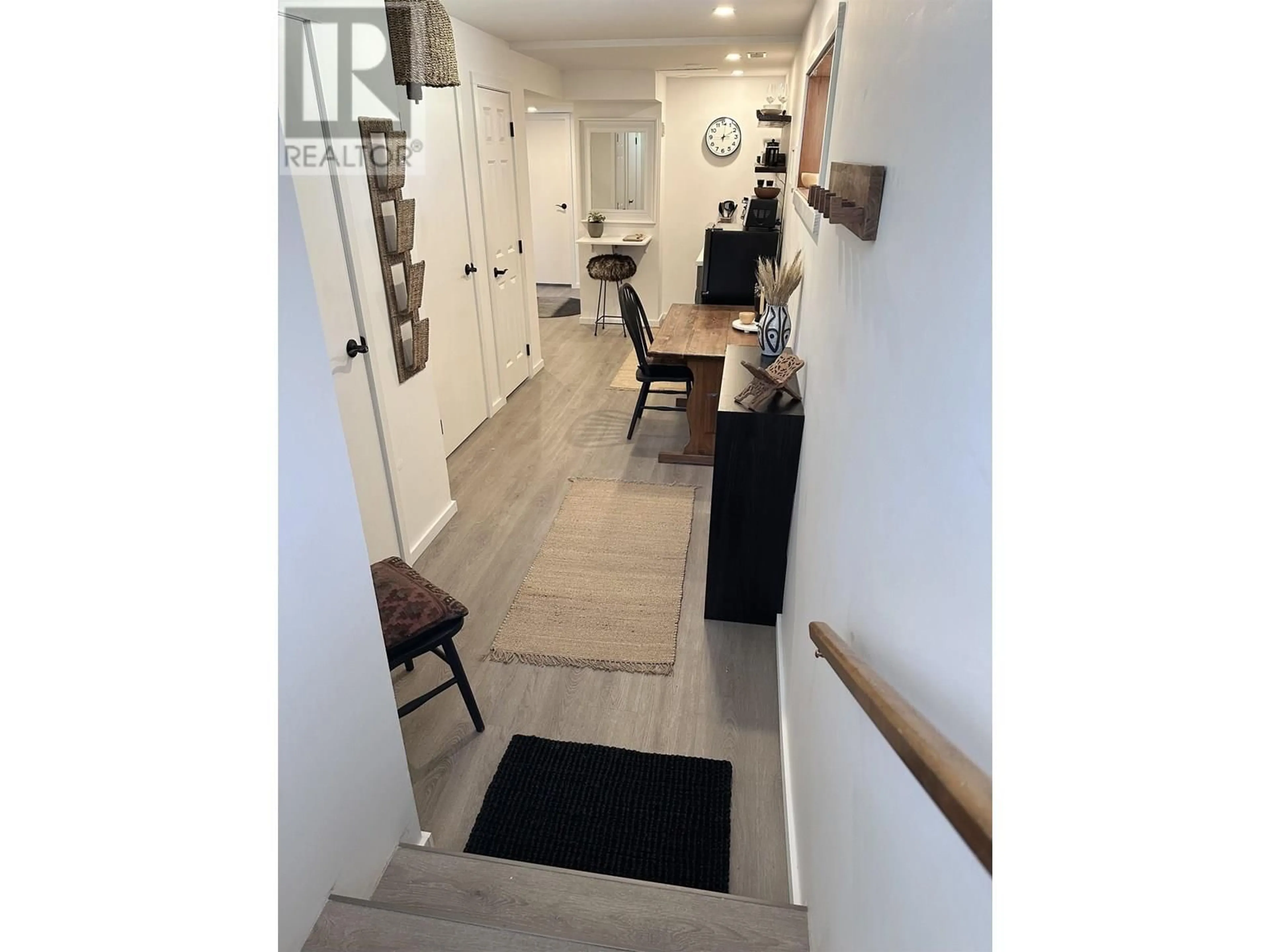 Indoor entryway for 4375 ELM DRIVE, Smithers British Columbia V0J2N0