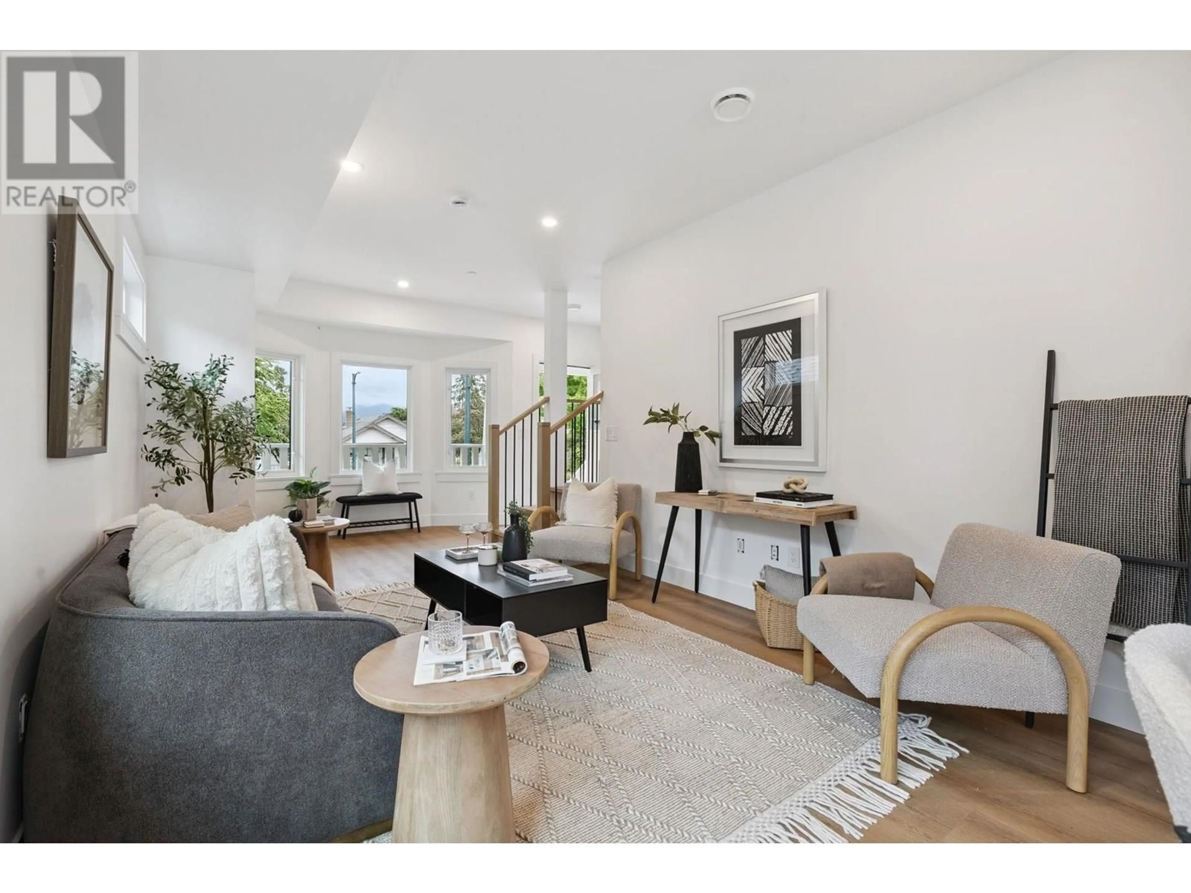 Living room with furniture, unknown for 2528 MCGILL STREET, Vancouver British Columbia V5K1H1