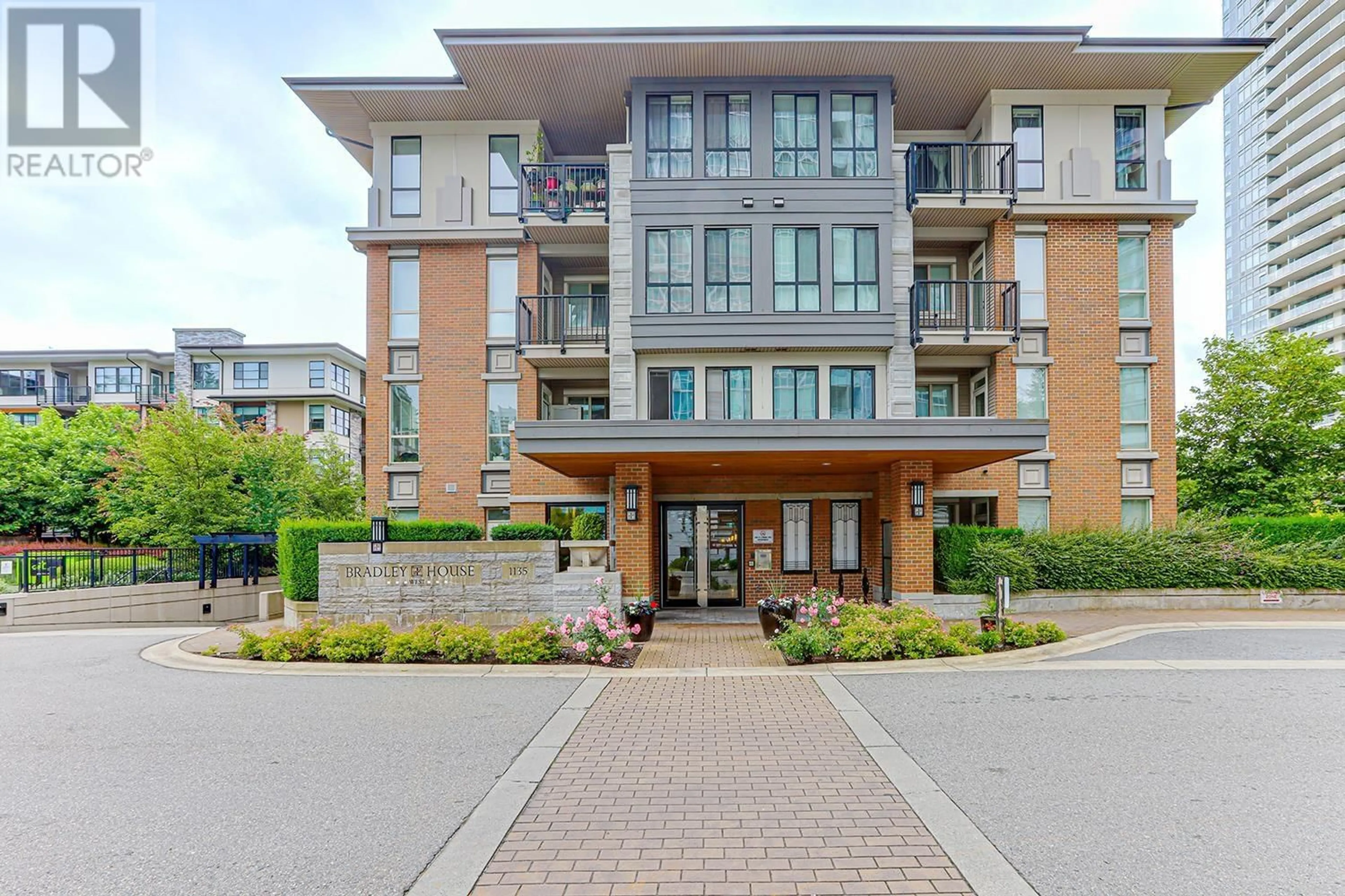 Indoor foyer for 201 - 1135 WINDSOR MEWS, Coquitlam British Columbia V3B0L2