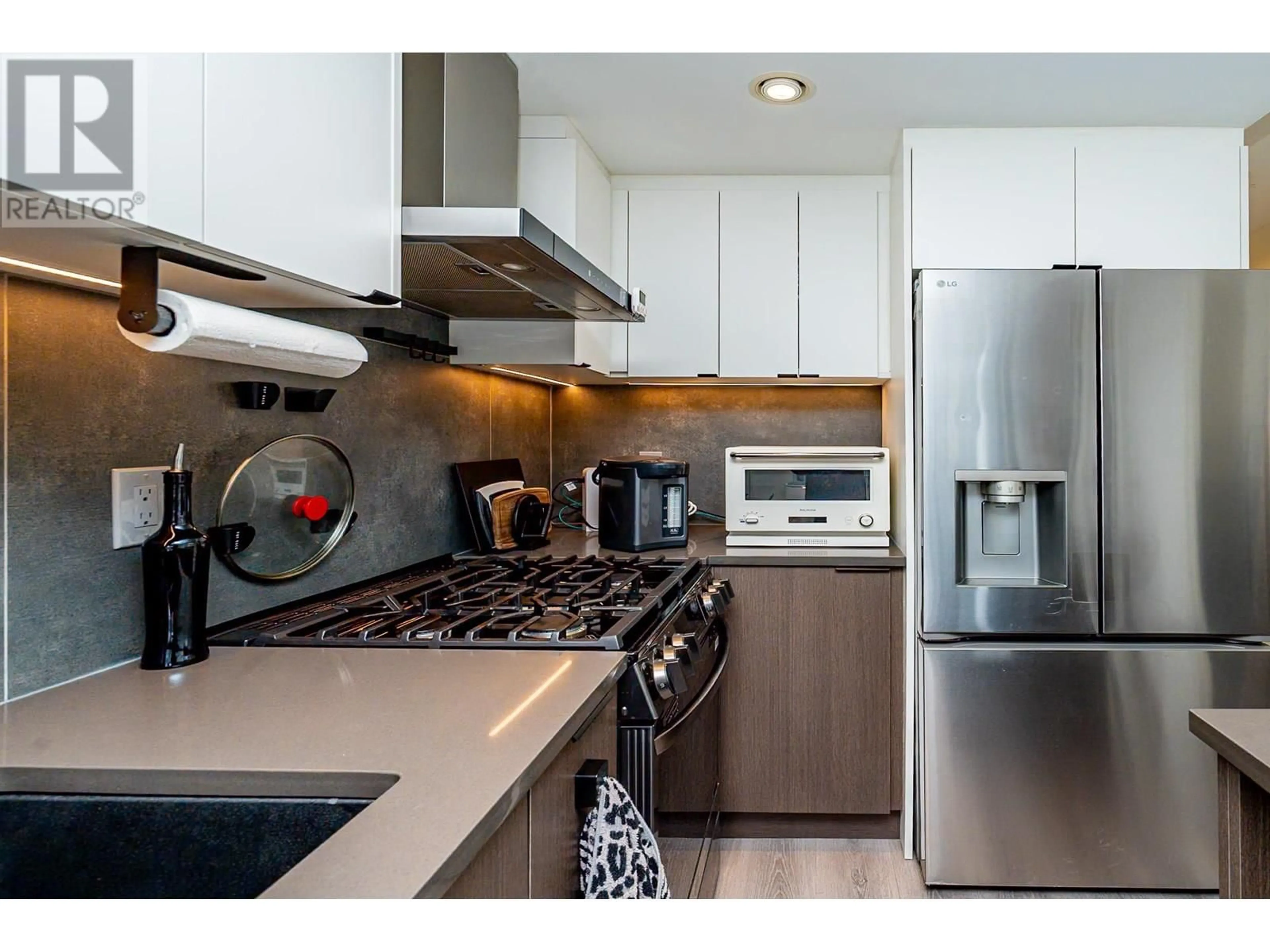 Unknown for 608 - 1133 HOMER STREET, Vancouver British Columbia V6B0B1