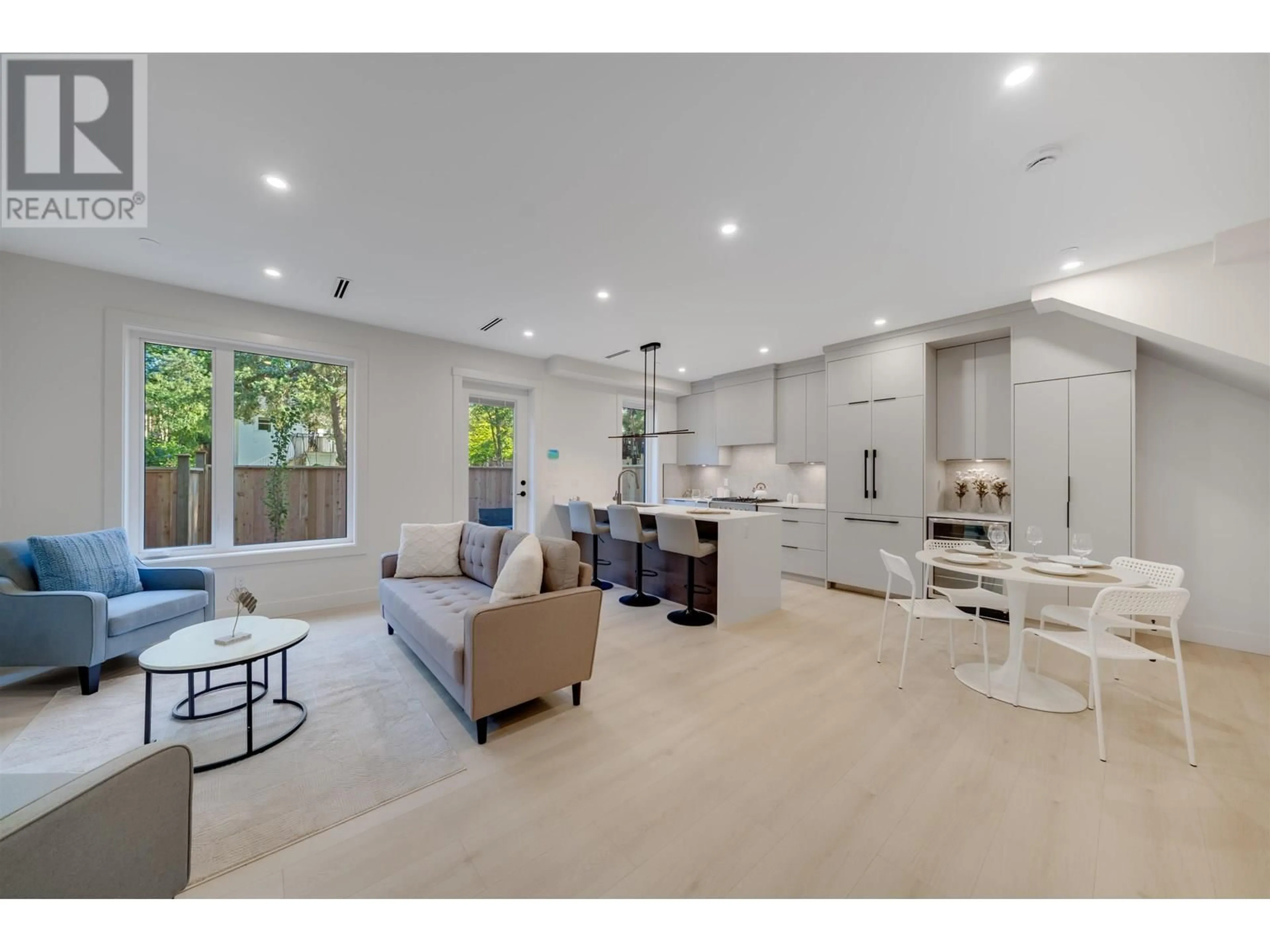 Open concept kitchen, ceramic/tile floor for 3 - 3836 8TH AVENUE, Vancouver British Columbia V6R1Z4
