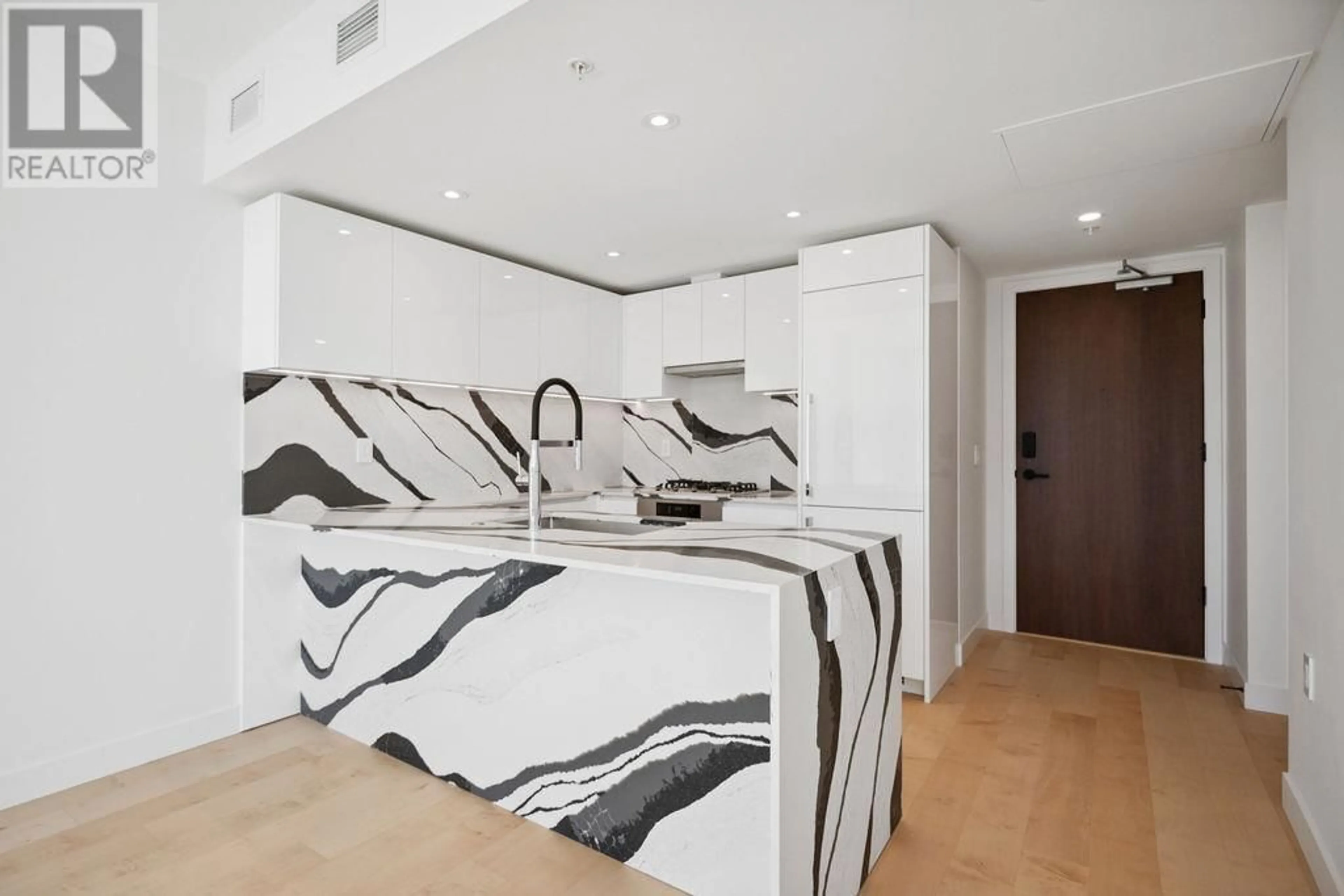 Unknown for 1104 - 135 13TH STREET, North Vancouver British Columbia V7L0J8