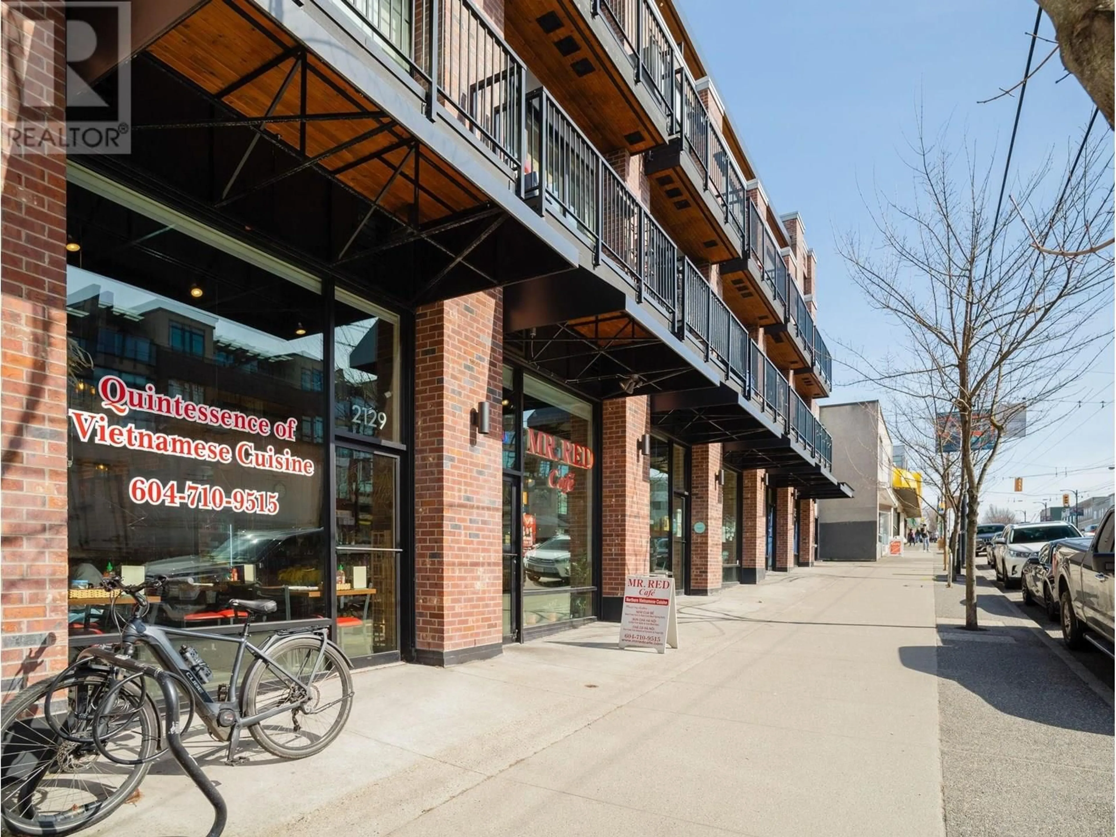 Patio, street for 205 - 2141 HASTINGS STREET, Vancouver British Columbia V5L1V2