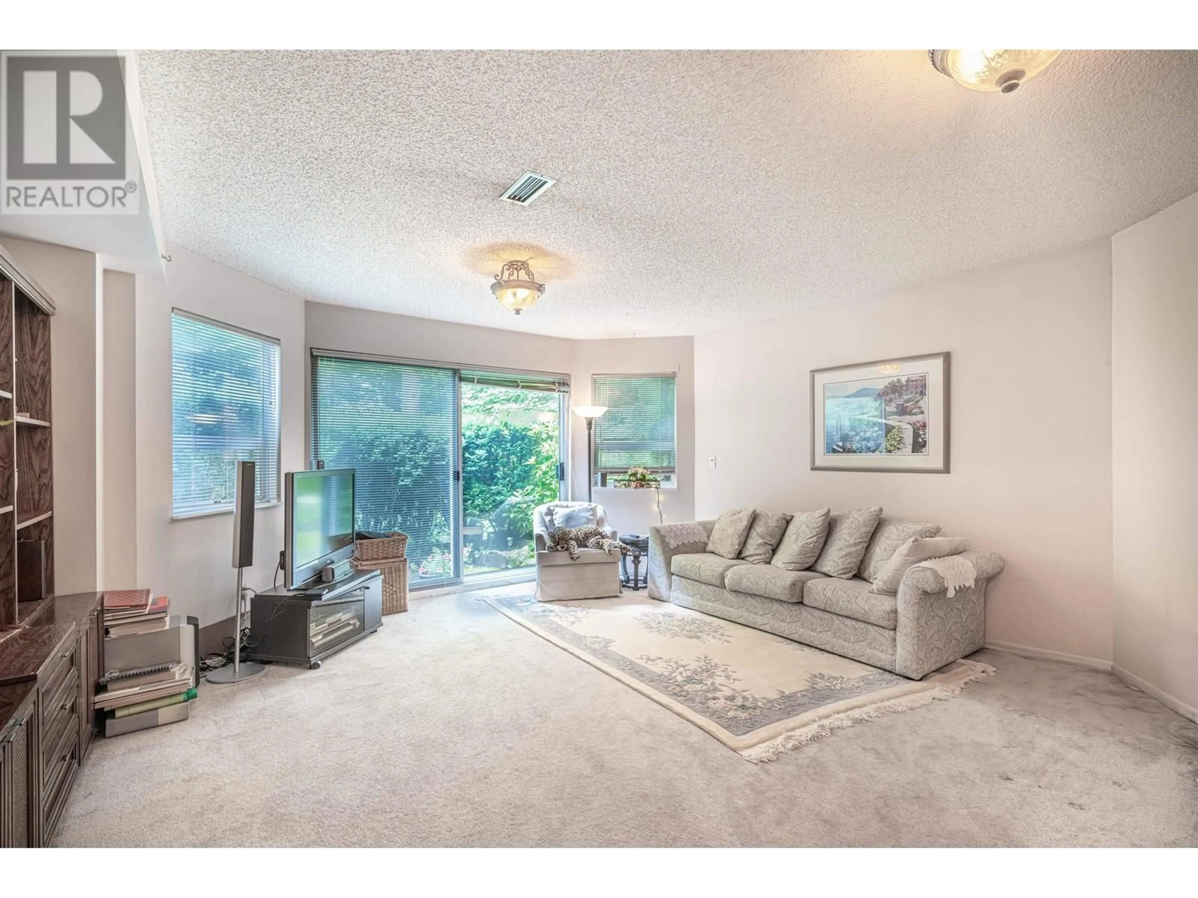 Living room with furniture, unknown for 44 - 9000 ASH GROVE CRESCENT, Burnaby British Columbia V5A4M3