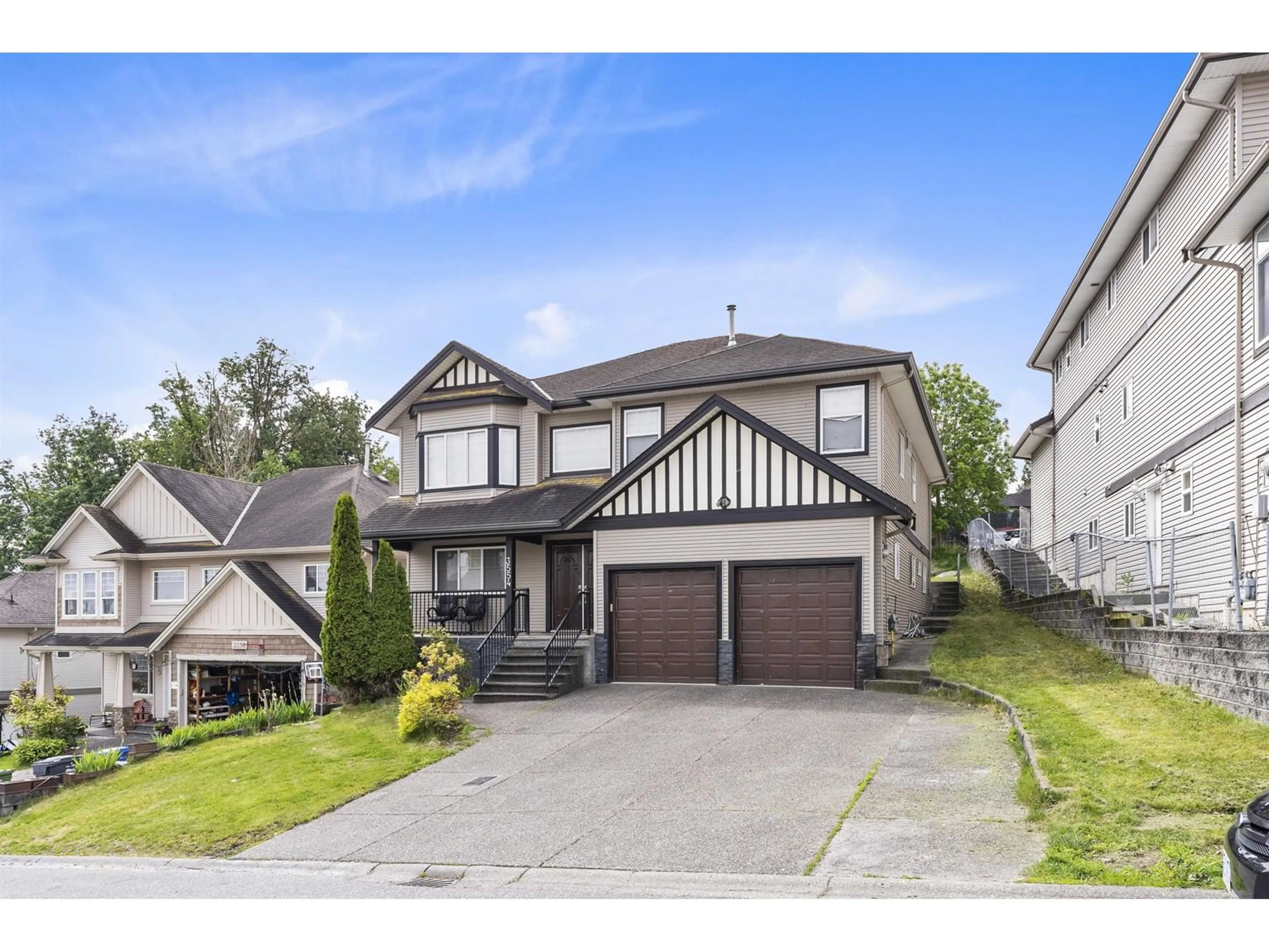 Home with vinyl exterior material, street for 3554 THURSTON, Abbotsford British Columbia V2T6Y2