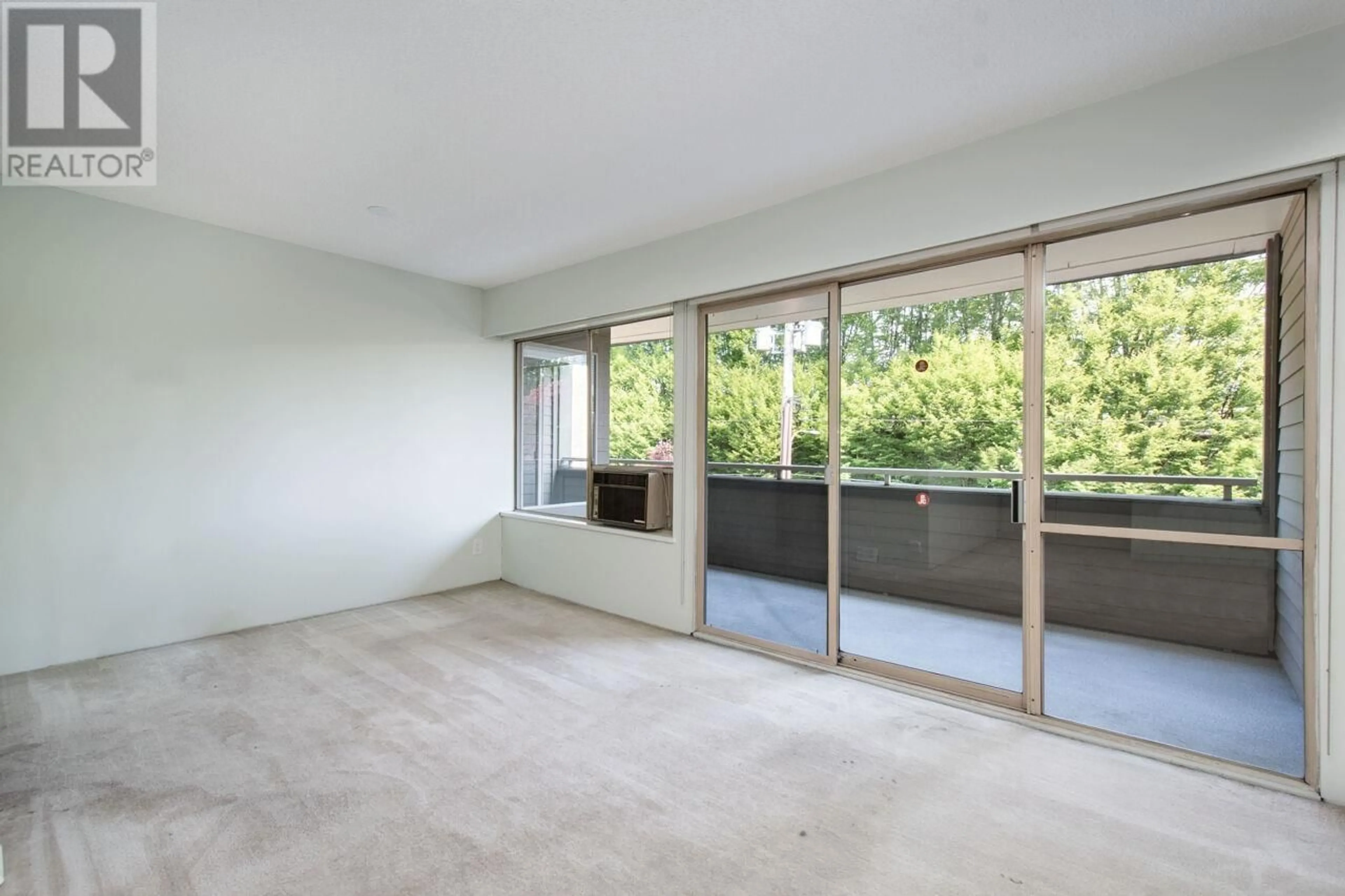 A pic of a room for 301 - 1777 13TH AVENUE, Vancouver British Columbia V6J2H2