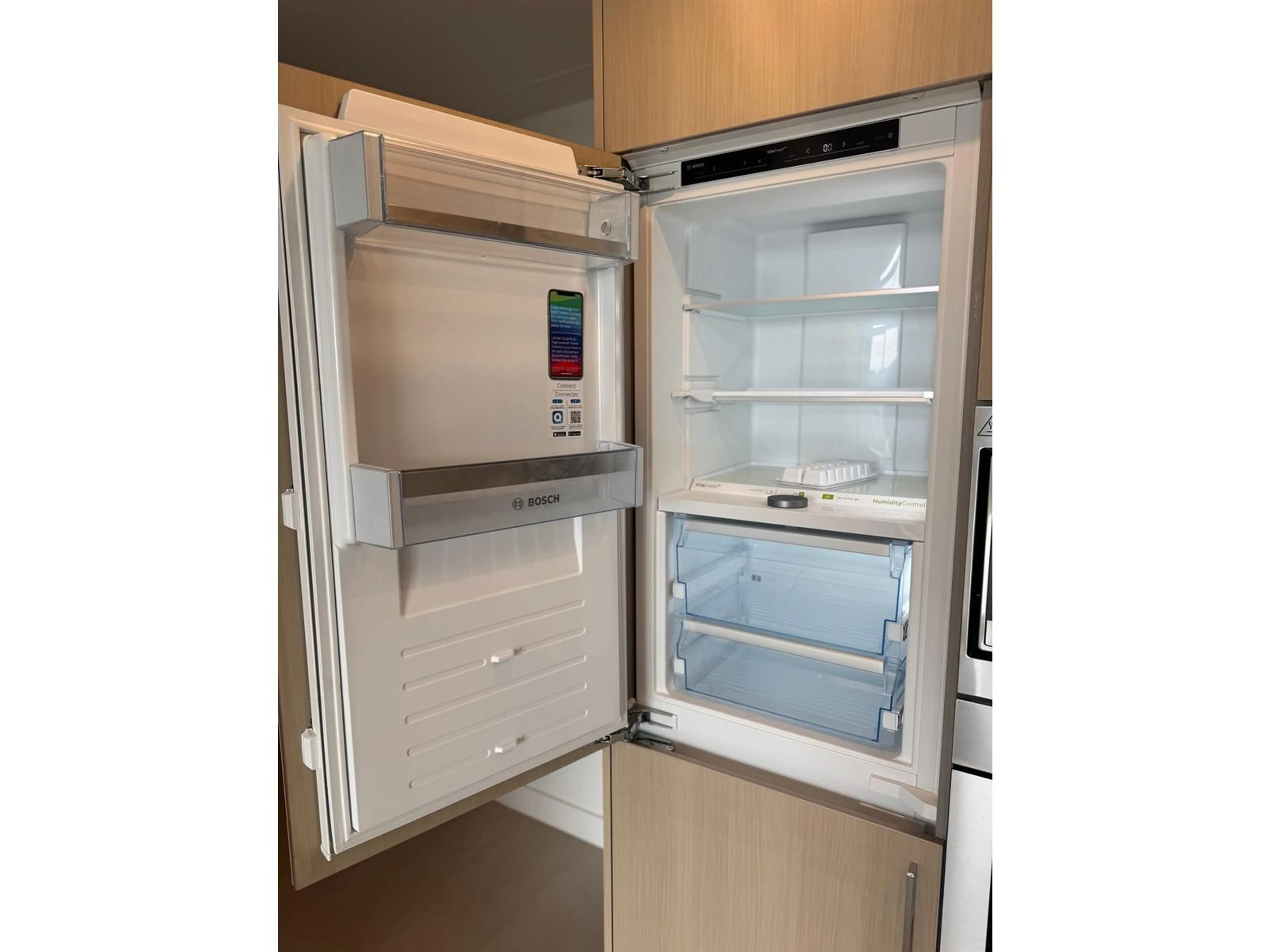Standard kitchen, floor is not visible for 2403 - 13778 100, Surrey British Columbia V3T0V3