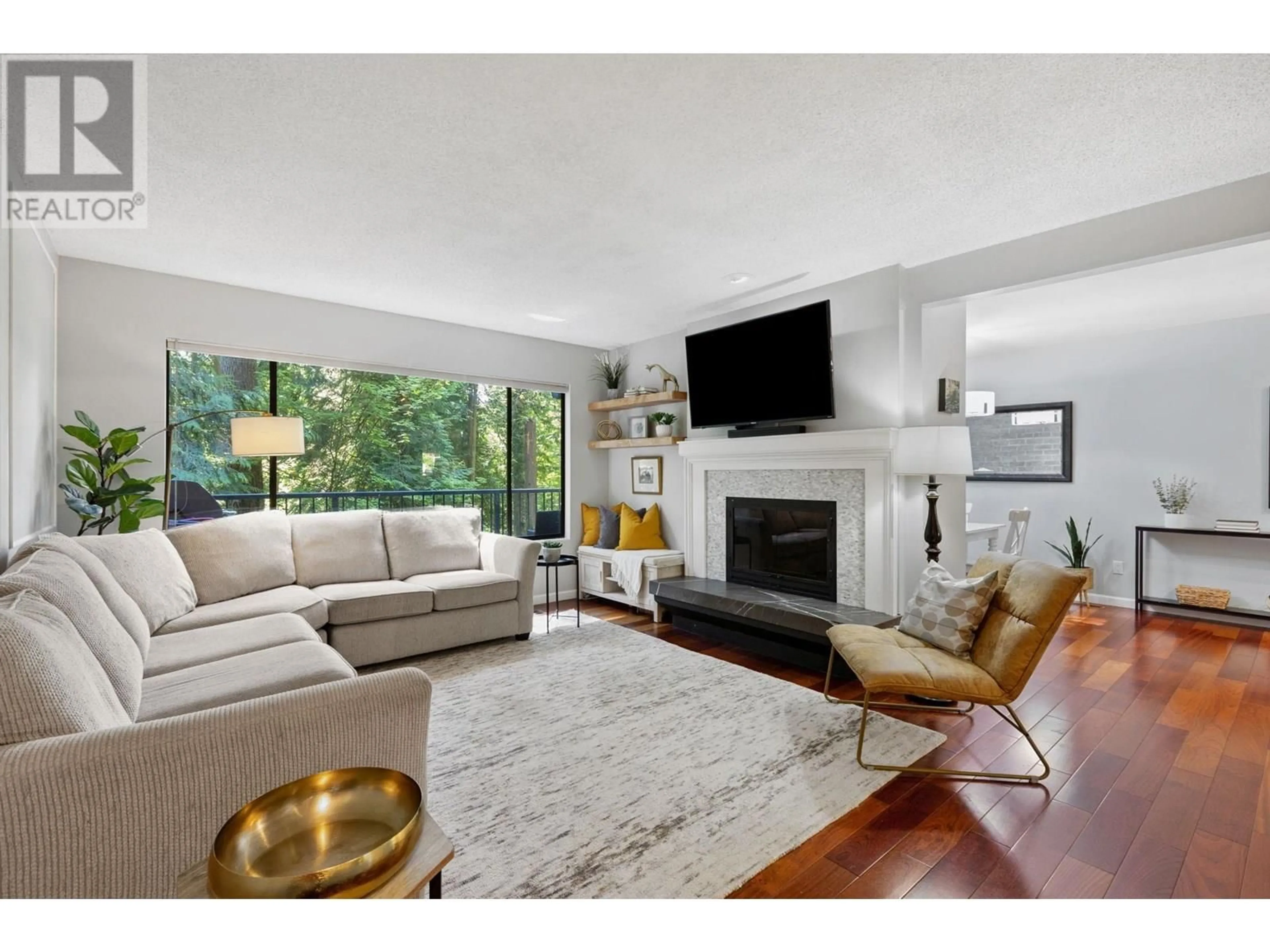 Living room with furniture, unknown for 887 FREDERICK ROAD, North Vancouver British Columbia V7K2Y5