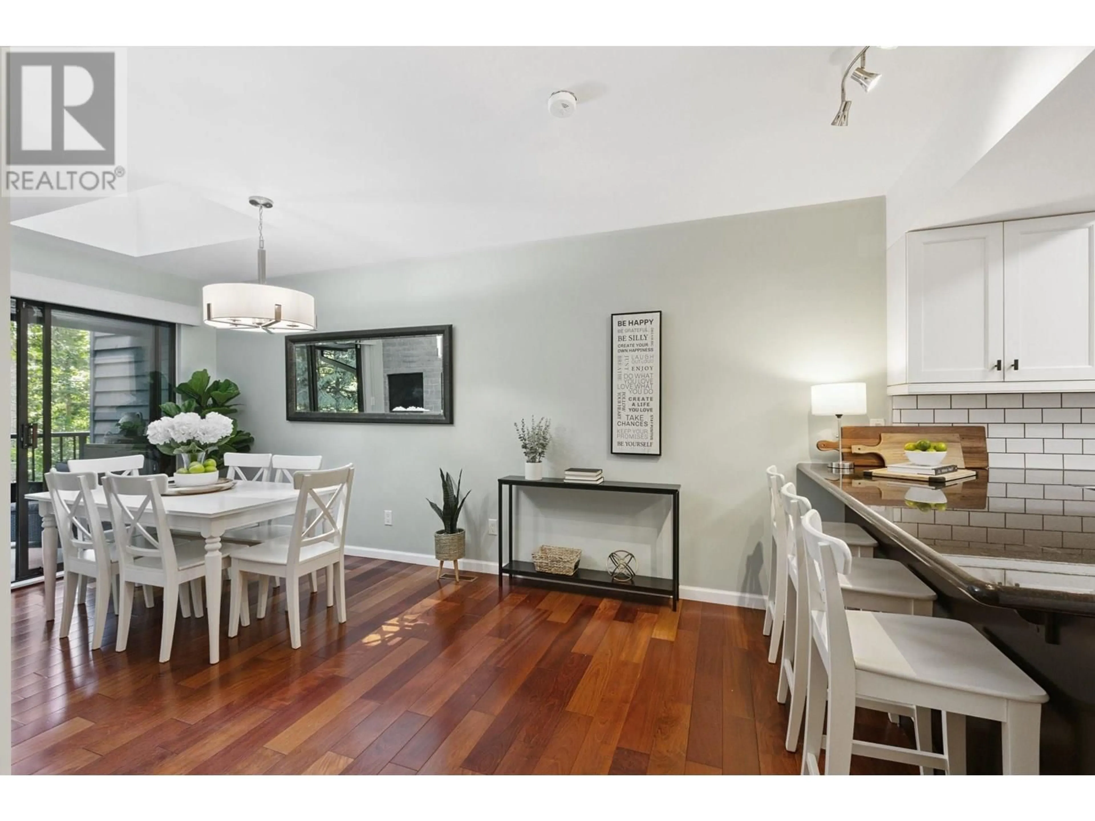 Dining room, unknown for 887 FREDERICK ROAD, North Vancouver British Columbia V7K2Y5