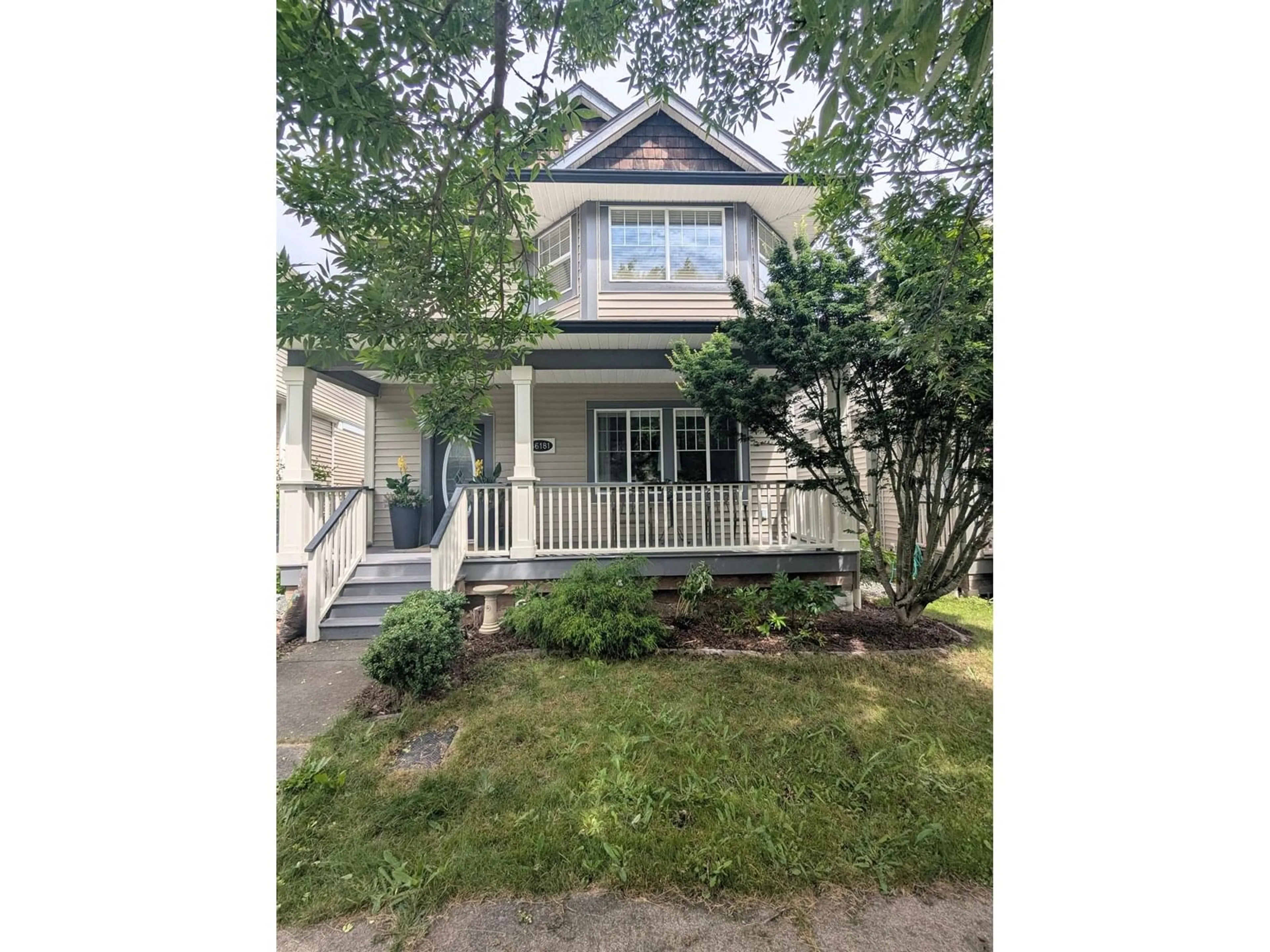 Home with vinyl exterior material, street for 36181 AUGUSTON SOUTH, Abbotsford British Columbia V3G2Y7