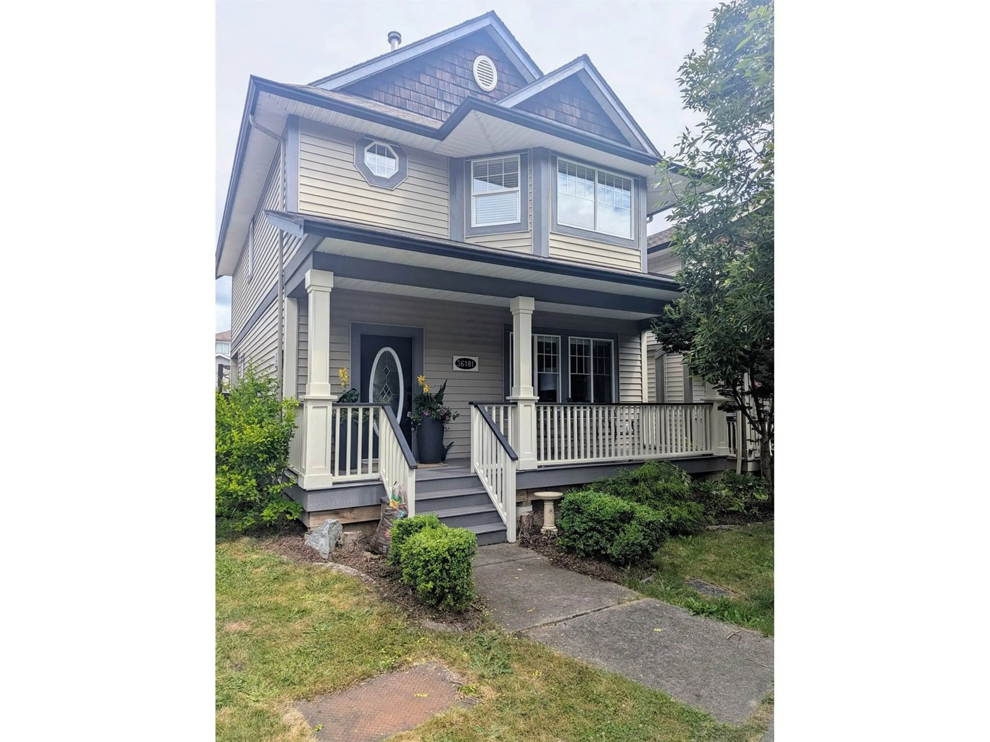 Home with vinyl exterior material, street for 36181 AUGUSTON SOUTH, Abbotsford British Columbia V3G2Y7