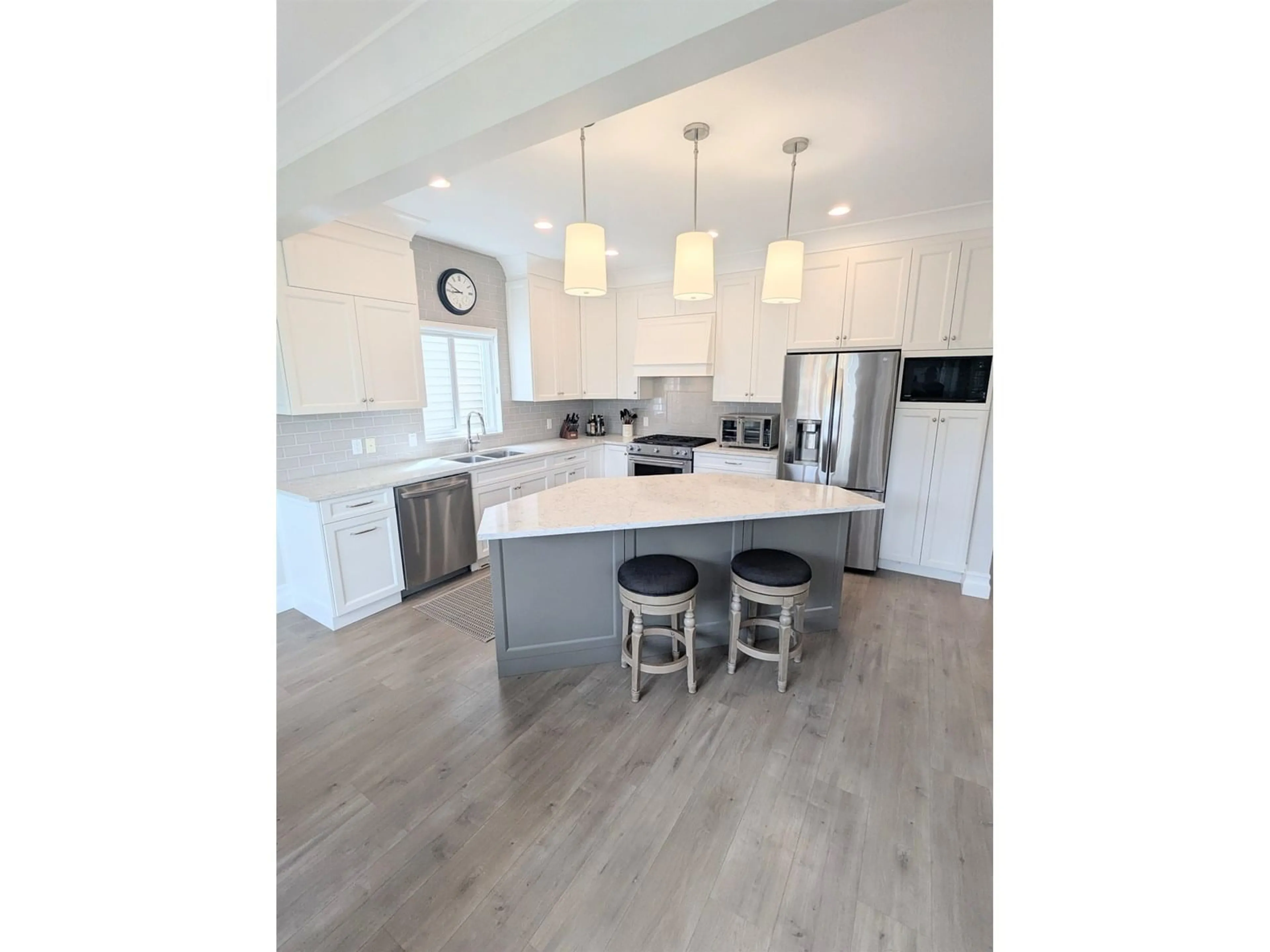 Open concept kitchen, unknown for 36181 AUGUSTON SOUTH, Abbotsford British Columbia V3G2Y7
