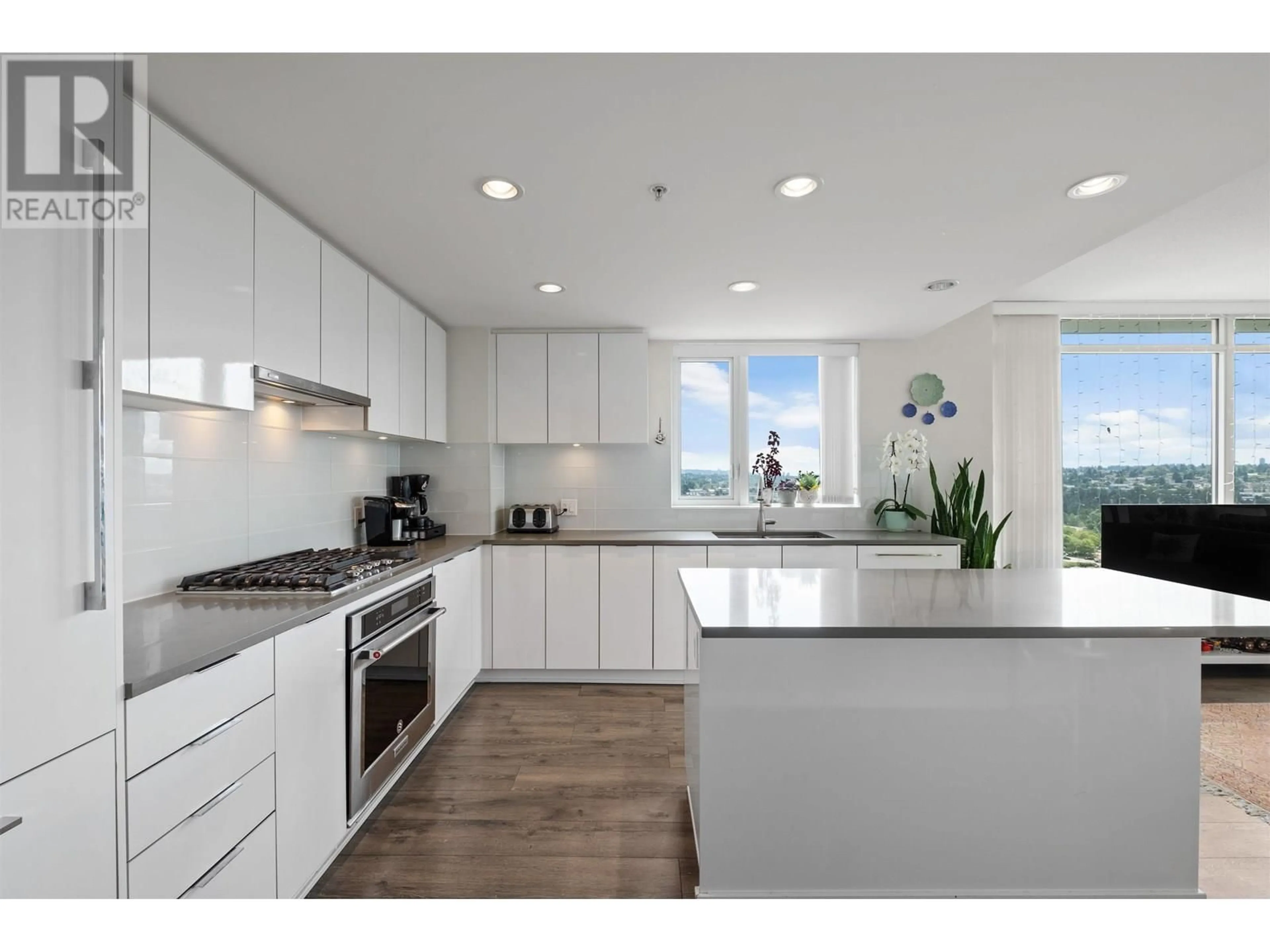 Open concept kitchen, unknown for 1701 - 2388 MADISON AVENUE, Burnaby British Columbia V5C0K8