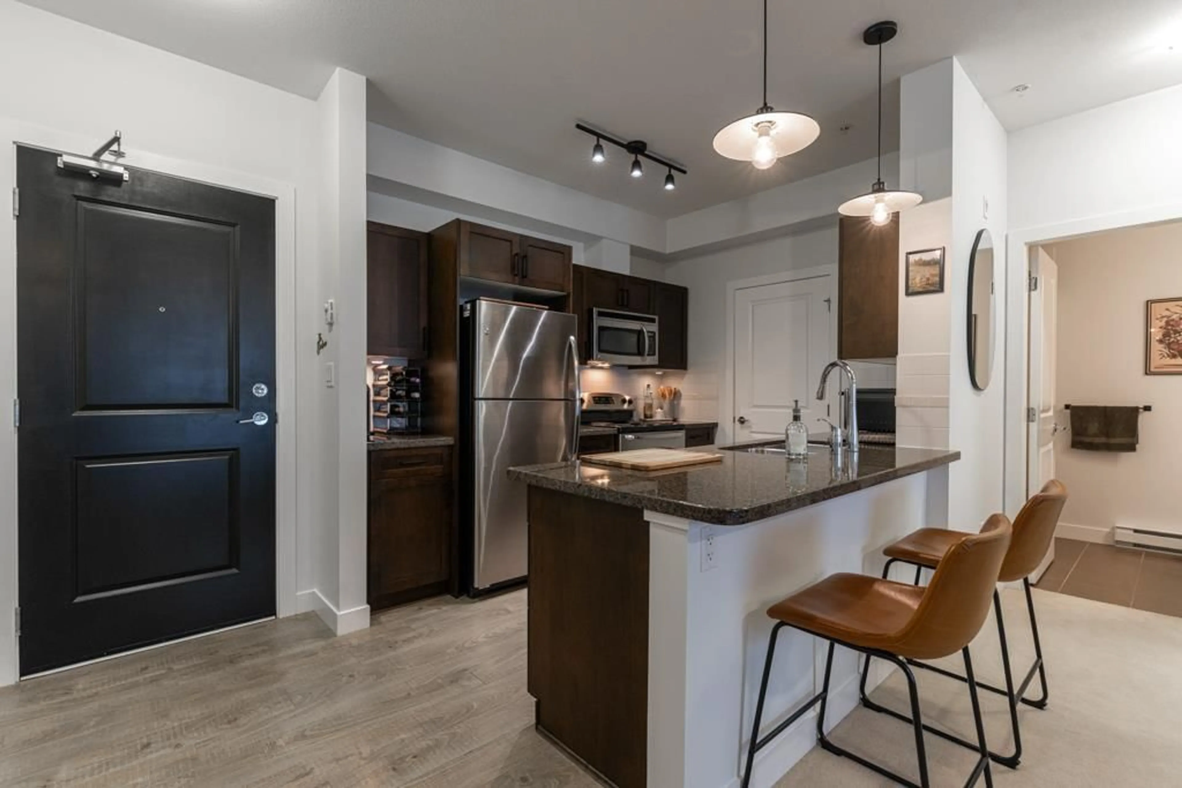 Open concept kitchen, unknown for 210 - 33898 PINE, Abbotsford British Columbia V2S2P3
