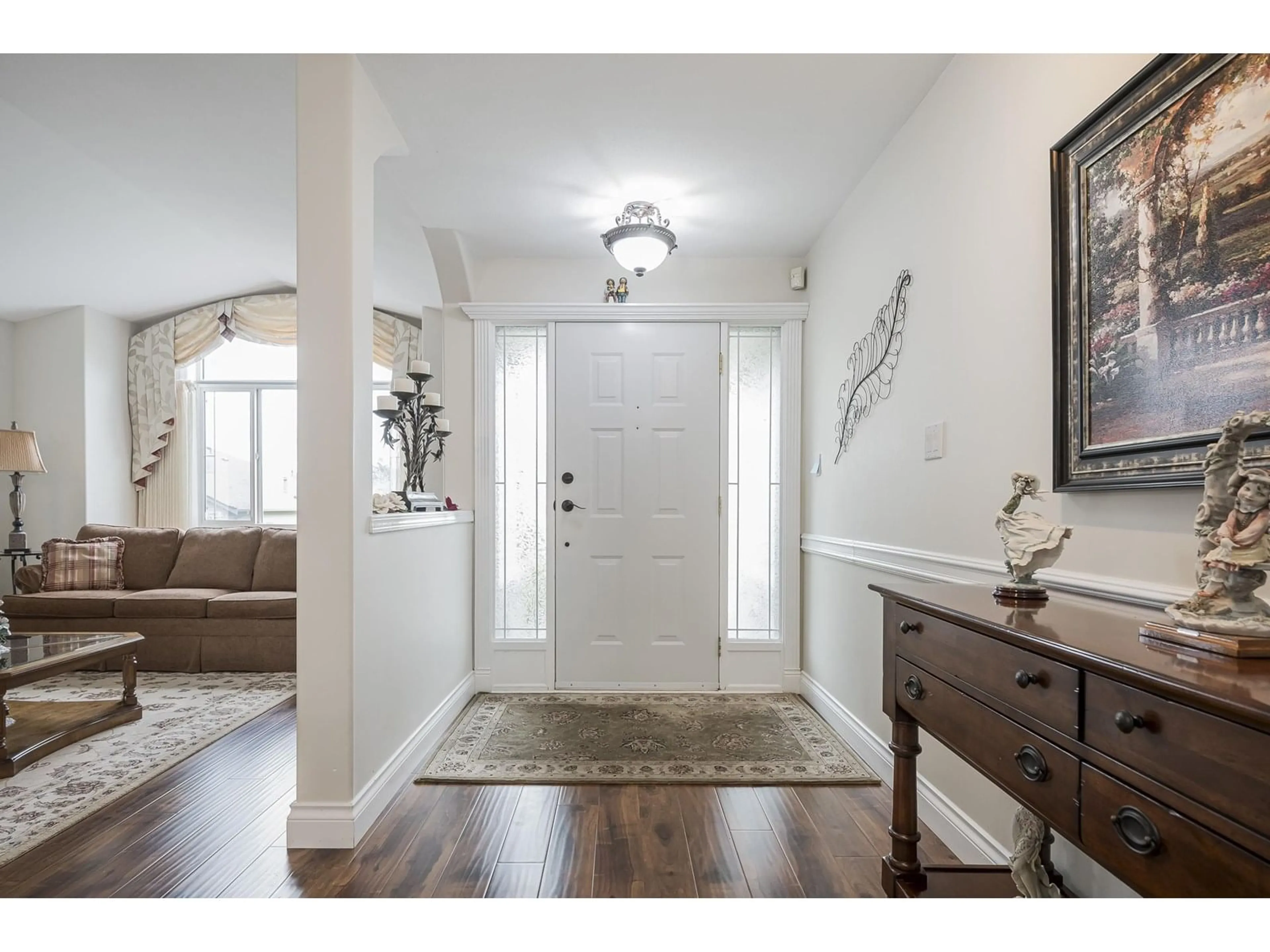 Indoor entryway for 22 - 32250 DOWNES, Abbotsford British Columbia V4X2R1