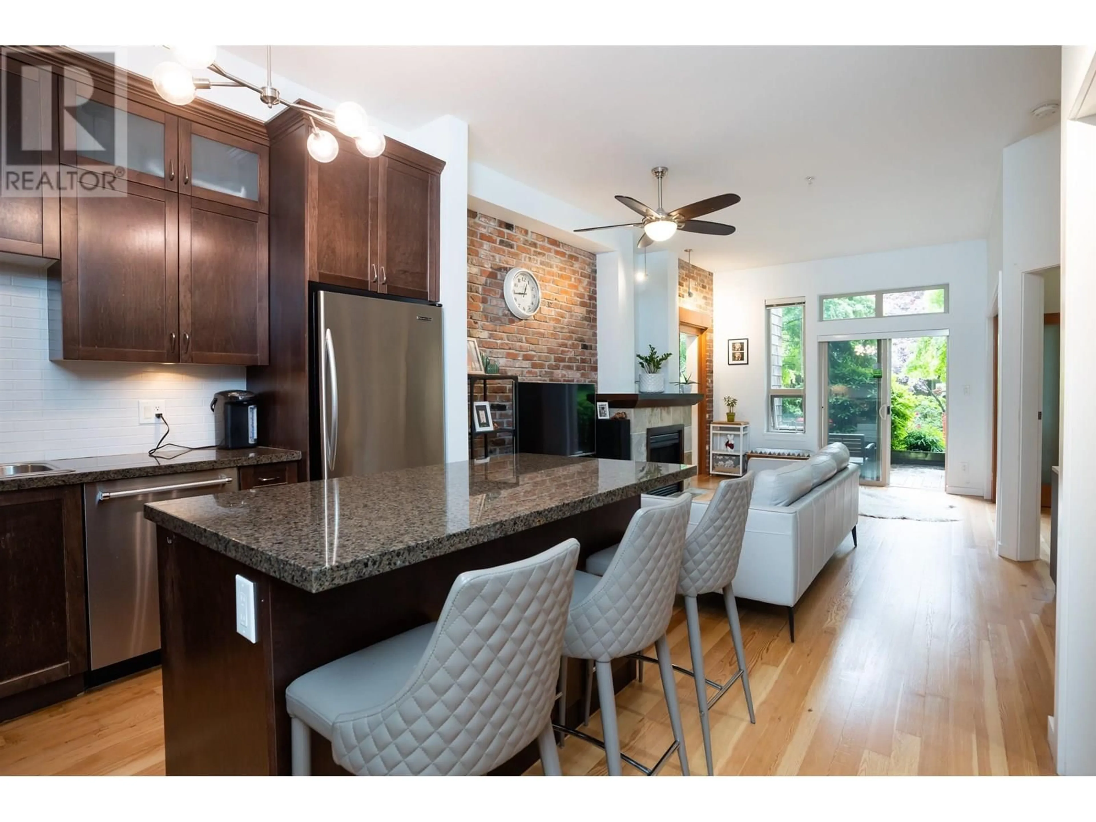Open concept kitchen, unknown for 107 - 250 SALTER STREET, New Westminster British Columbia V3M0B7