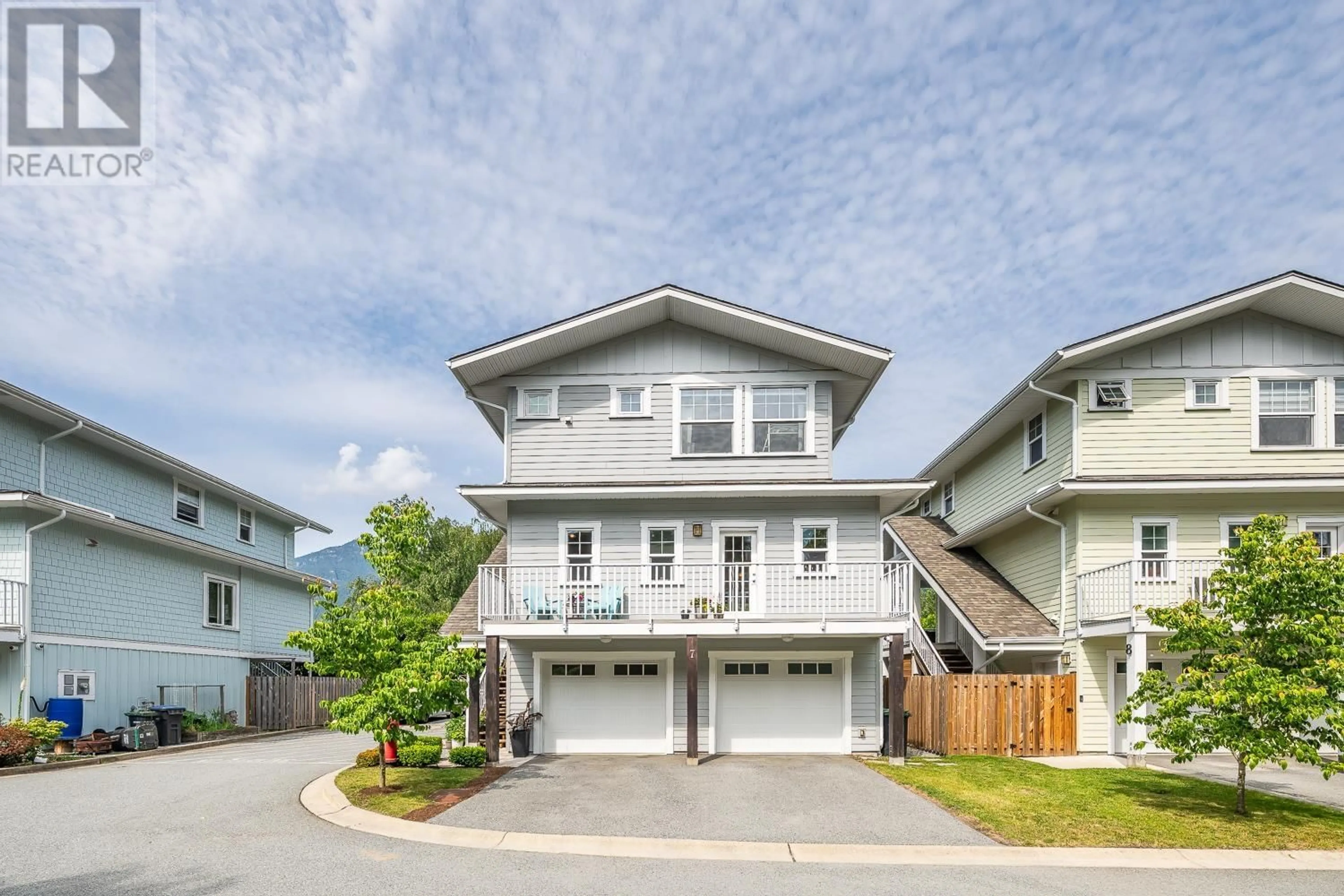 Home with vinyl exterior material, street for 7 - 39885 GOVERNMENT ROAD, Squamish British Columbia V8B0Z2