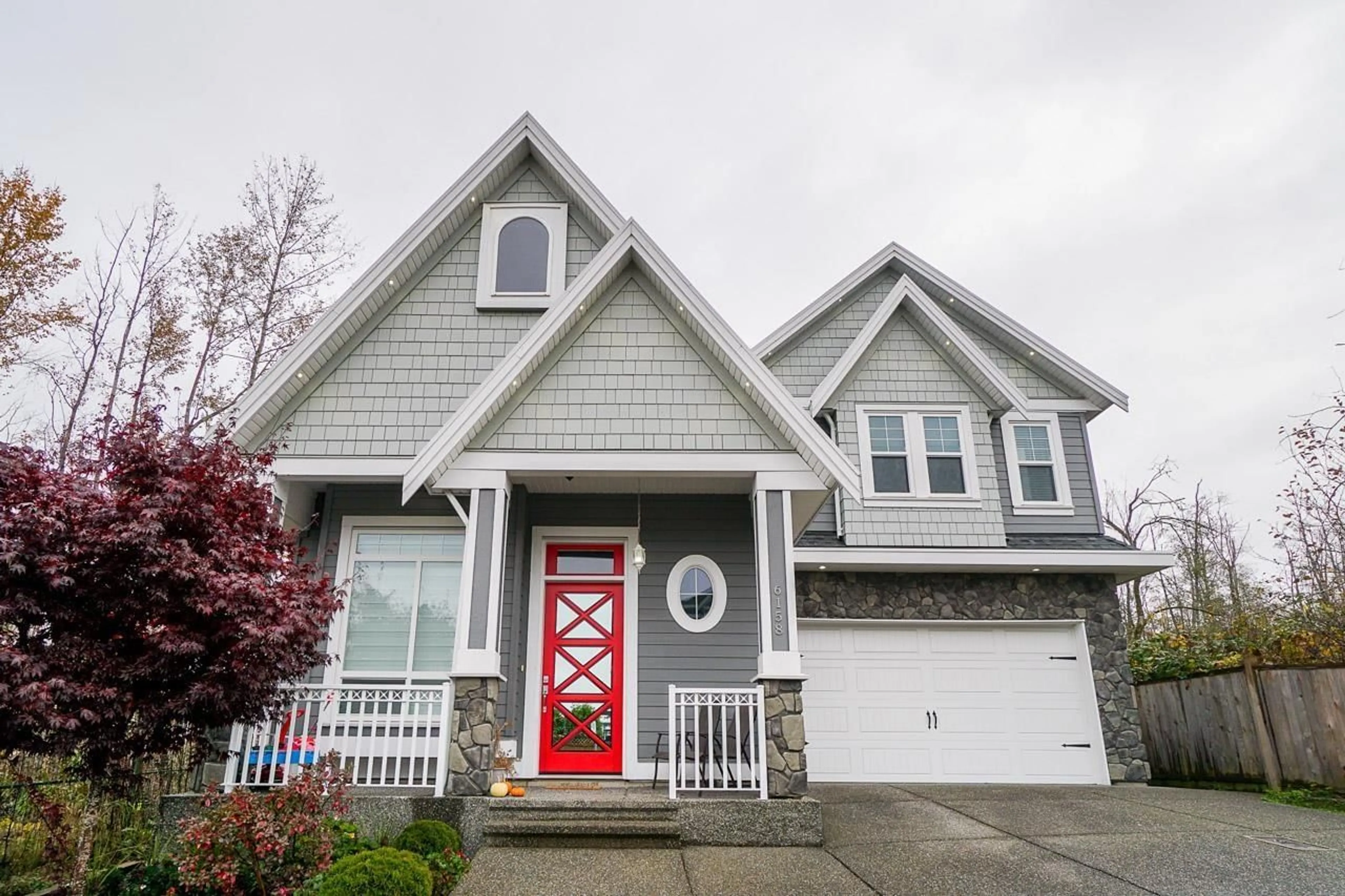 Home with vinyl exterior material, street for 6158 143, Surrey British Columbia V3X0E5