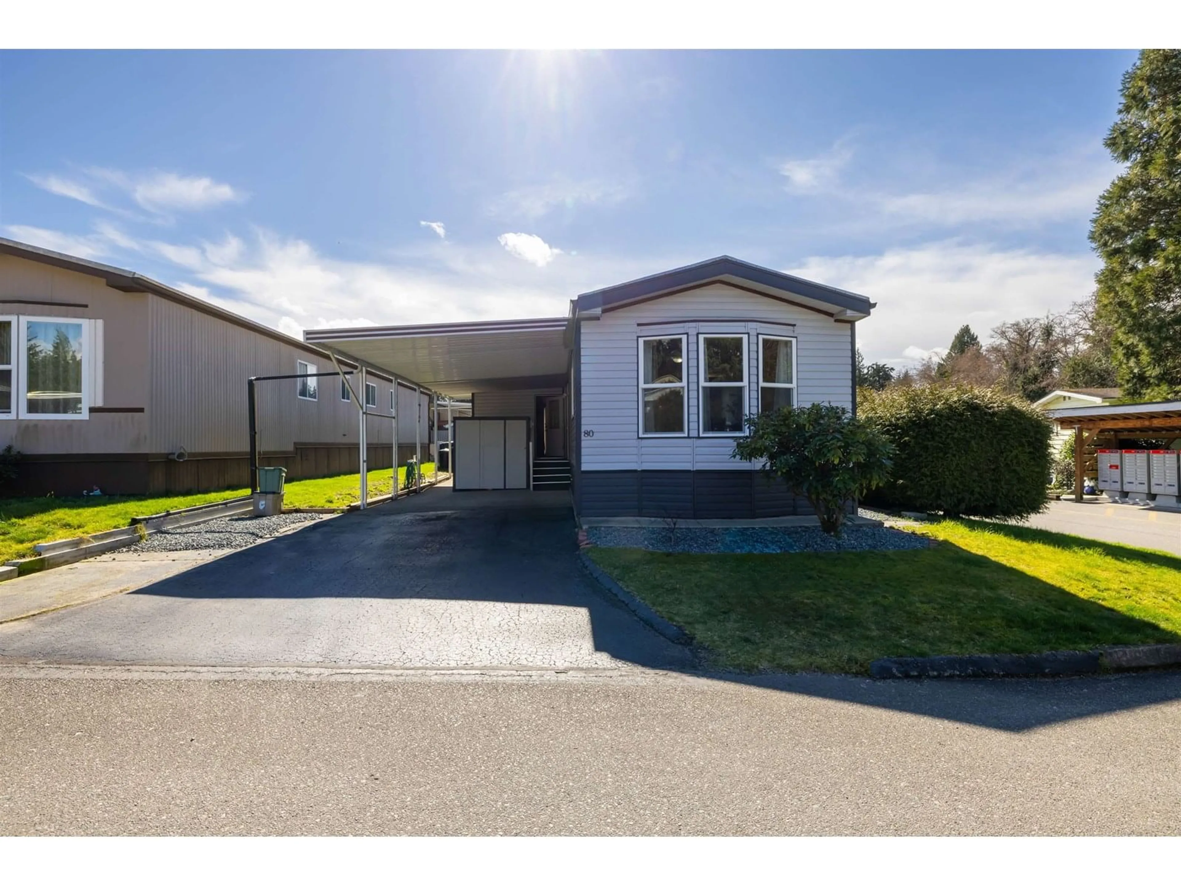 Home with vinyl exterior material, street for 80 - 2315 198, Langley British Columbia V2Z1Z1