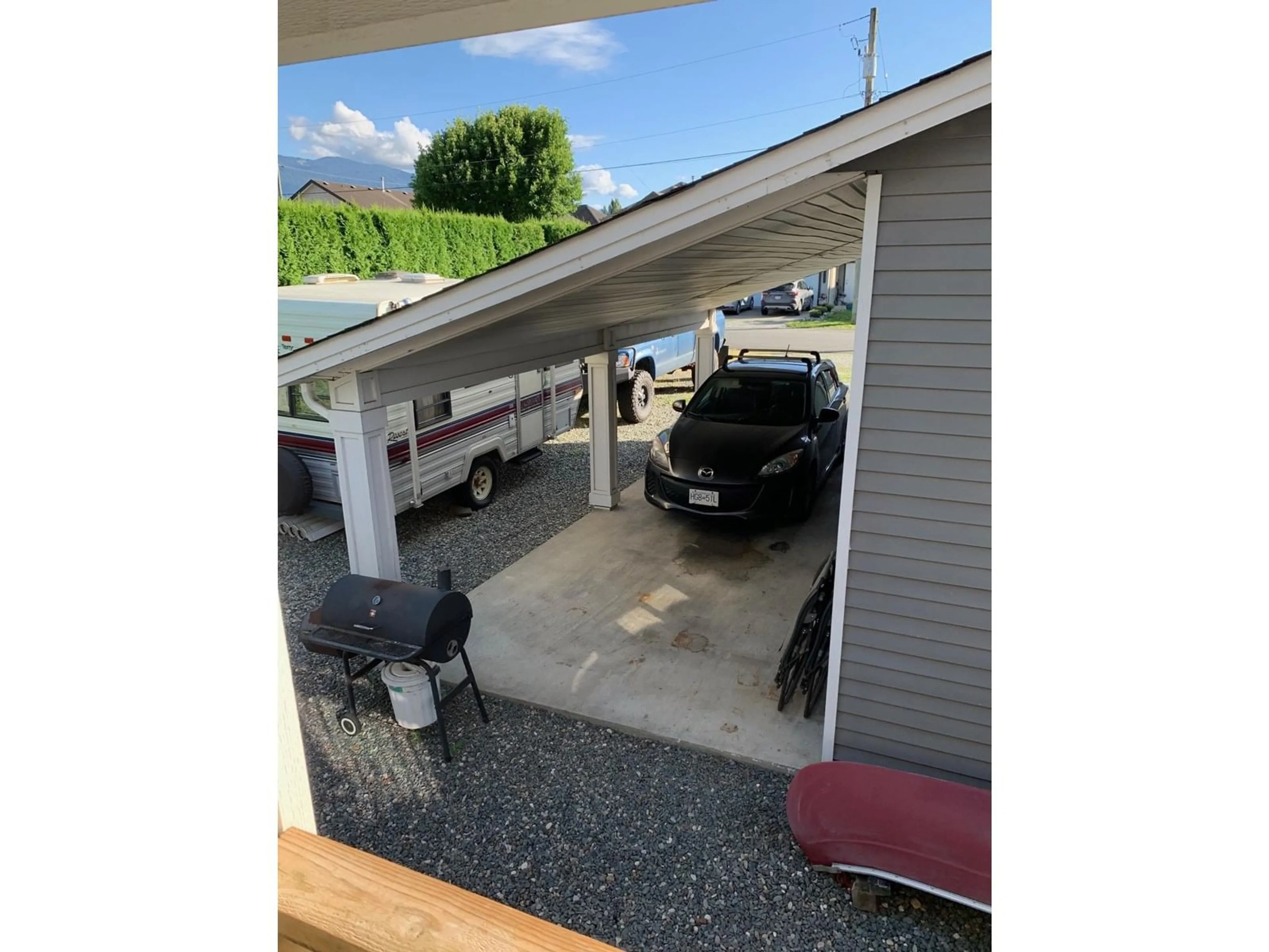 Indoor garage for 6872 LOUGHEED HIGHWAY, Agassiz British Columbia V0M1A1