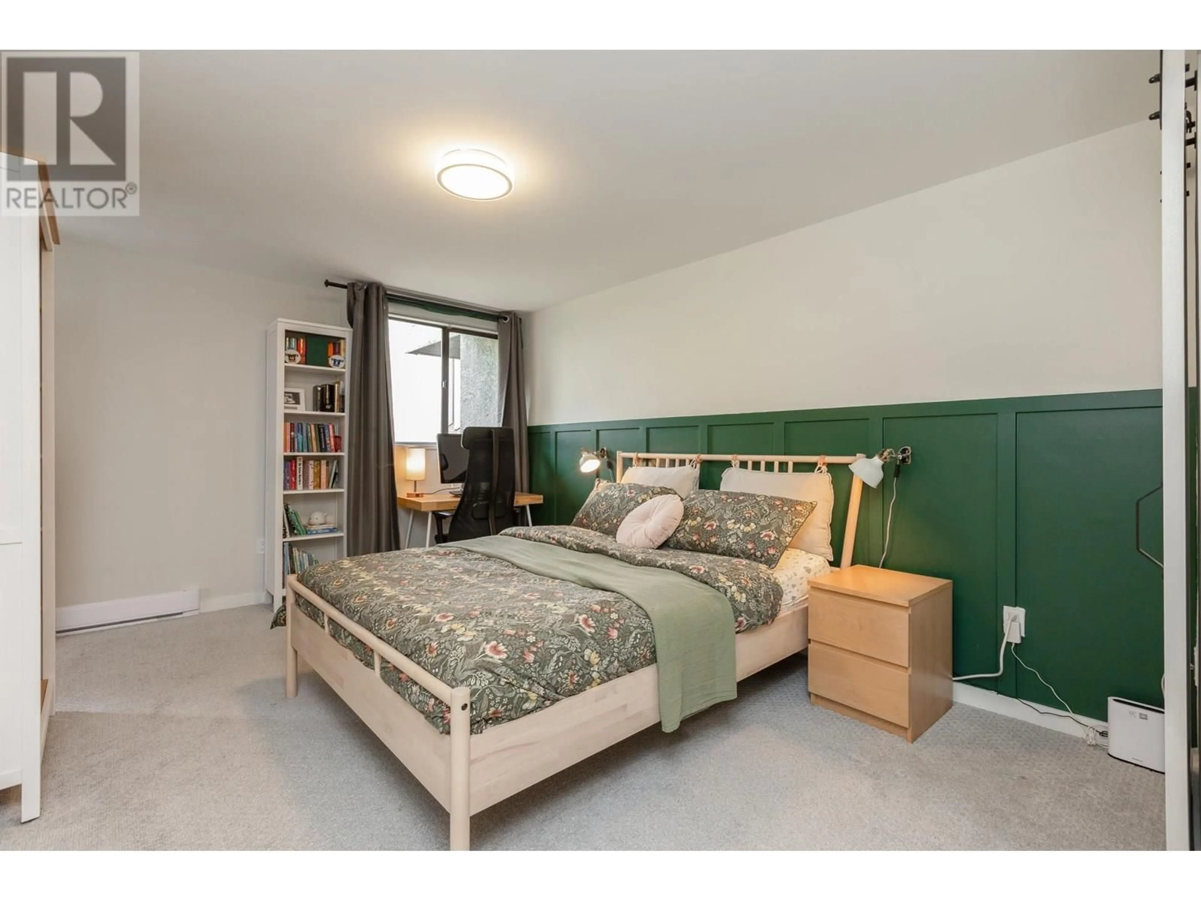 Bedroom with bed, unknown for 7 - 340 GINGER DRIVE, New Westminster British Columbia V3L5L7