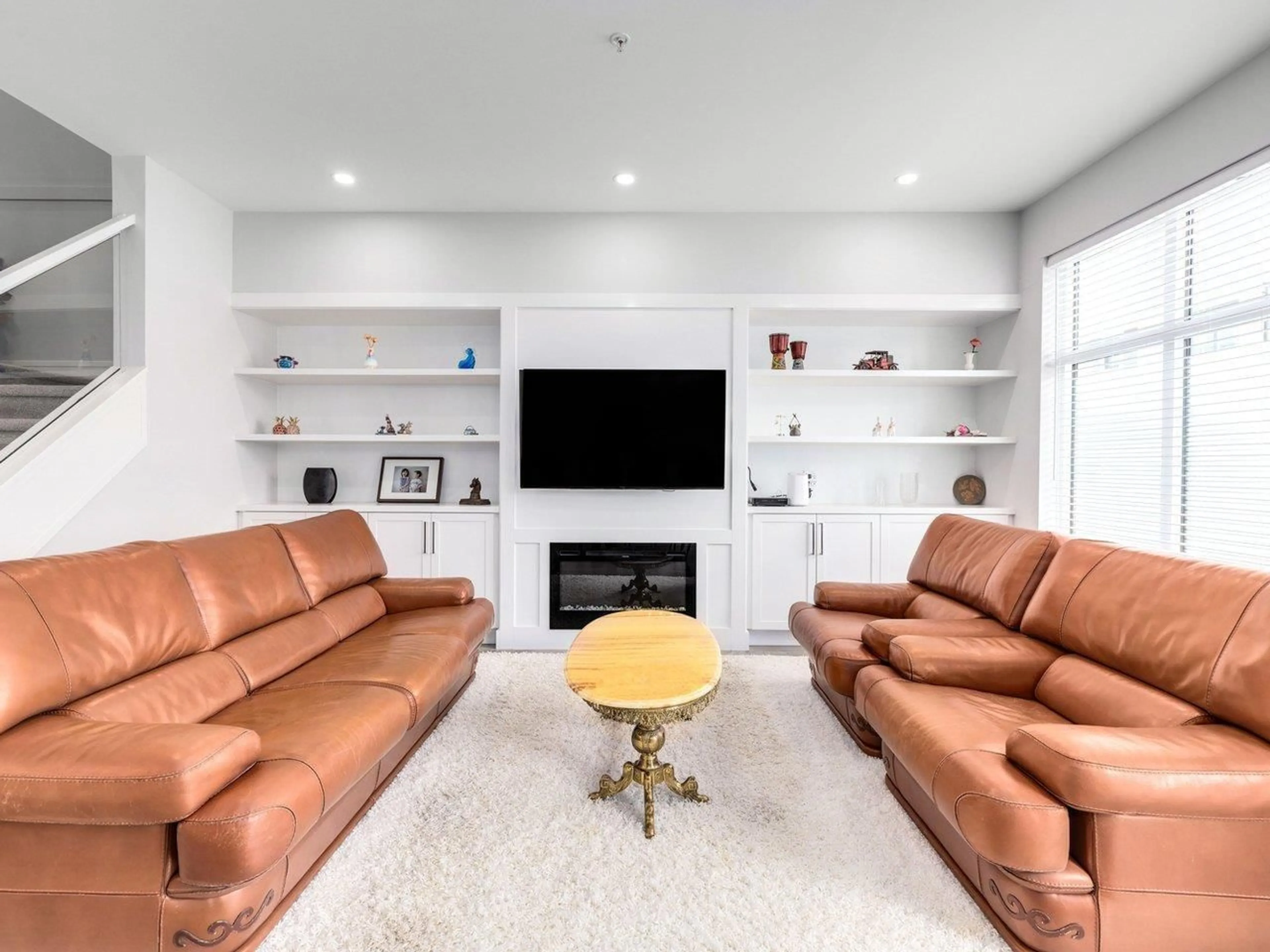 Living room with furniture, unknown for 6 - 20327 72B, Langley British Columbia V2Y4J6