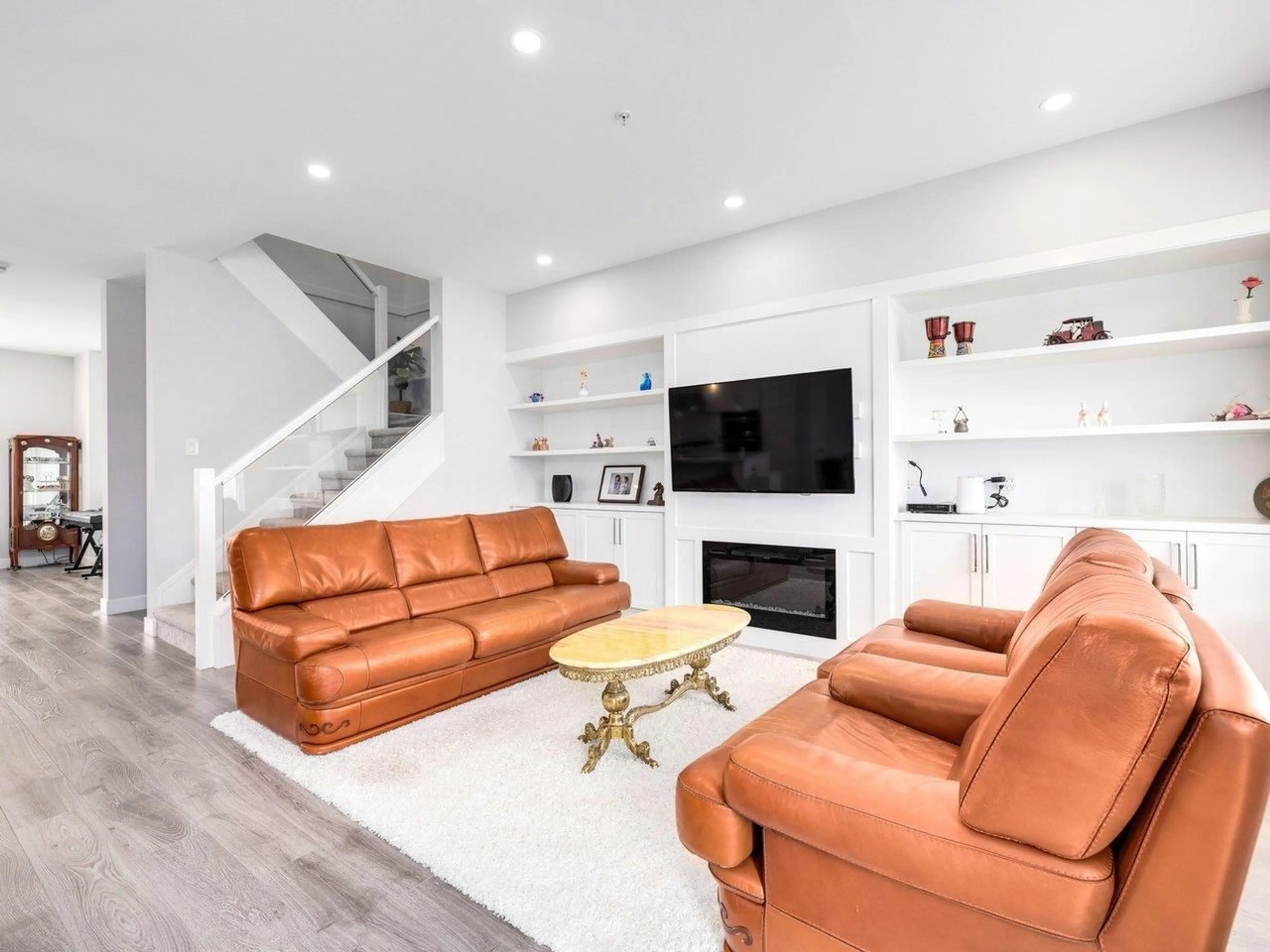 Living room with furniture, unknown for 6 - 20327 72B, Langley British Columbia V2Y4J6