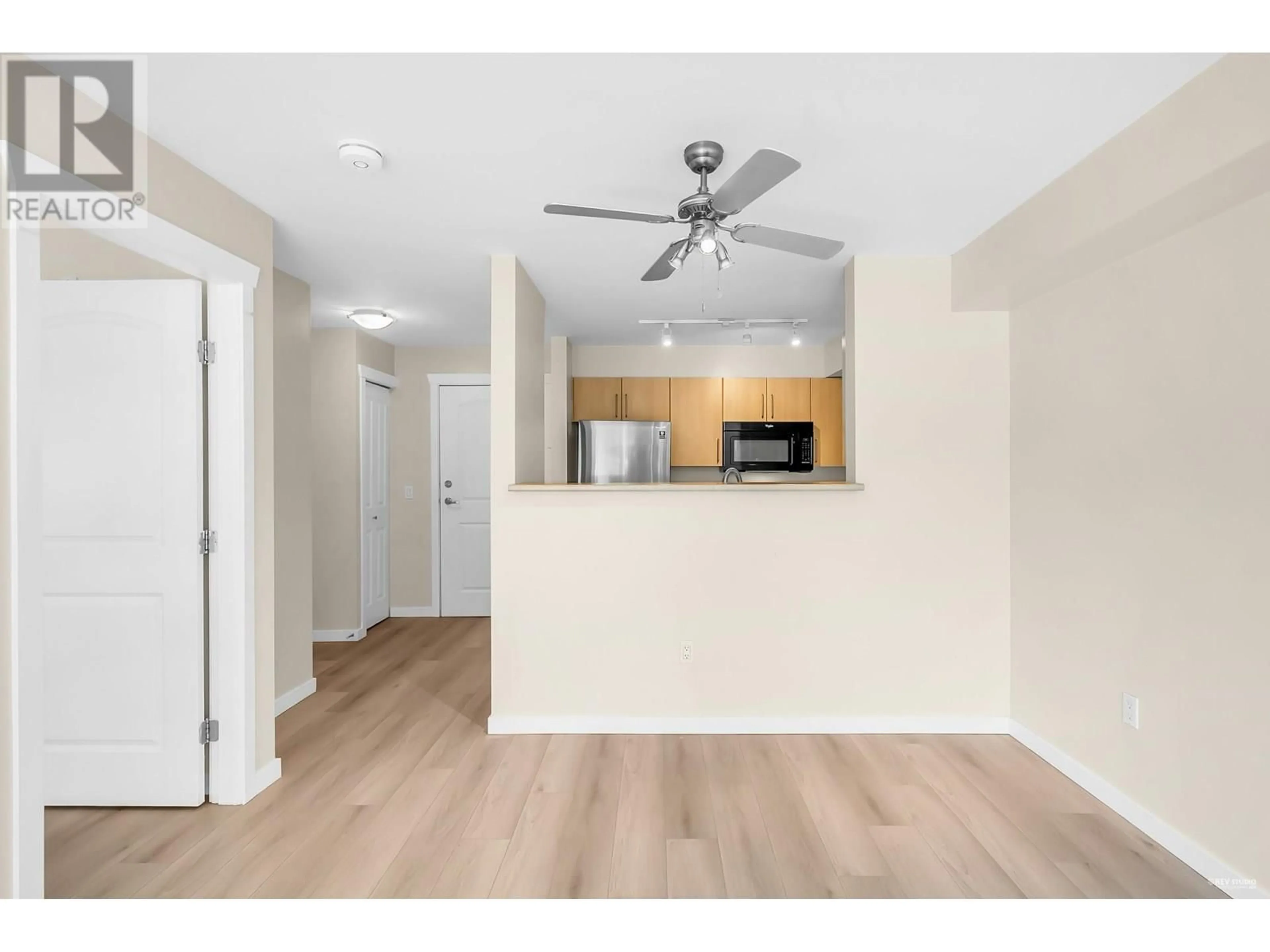 Unknown for 203 - 3575 EUCLID AVENUE, Vancouver British Columbia V5R6H5