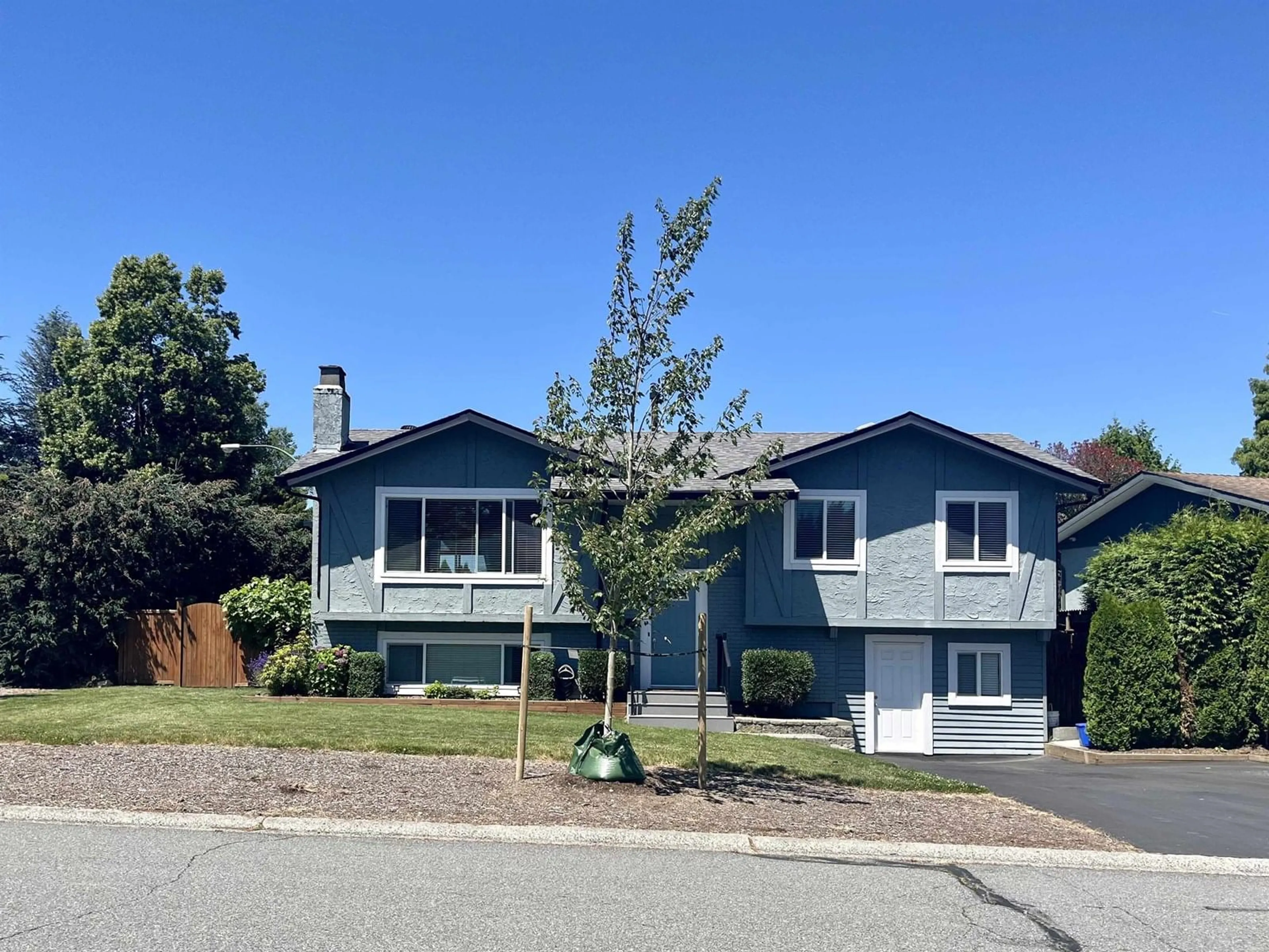 Home with vinyl exterior material, street for 8945 MITCHELL, Delta British Columbia V4C7G8
