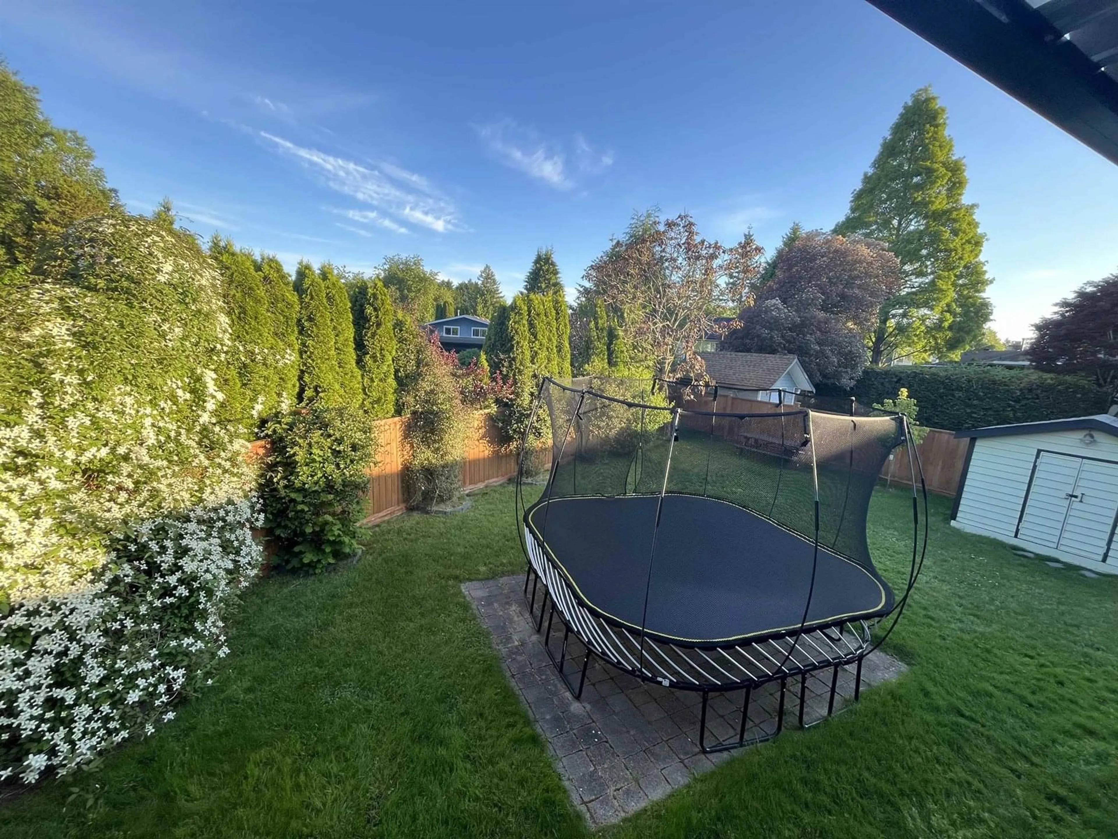 A pic from outside/outdoor area/front of a property/back of a property/a pic from drone, water/lake/river/ocean view for 8945 MITCHELL, Delta British Columbia V4C7G8