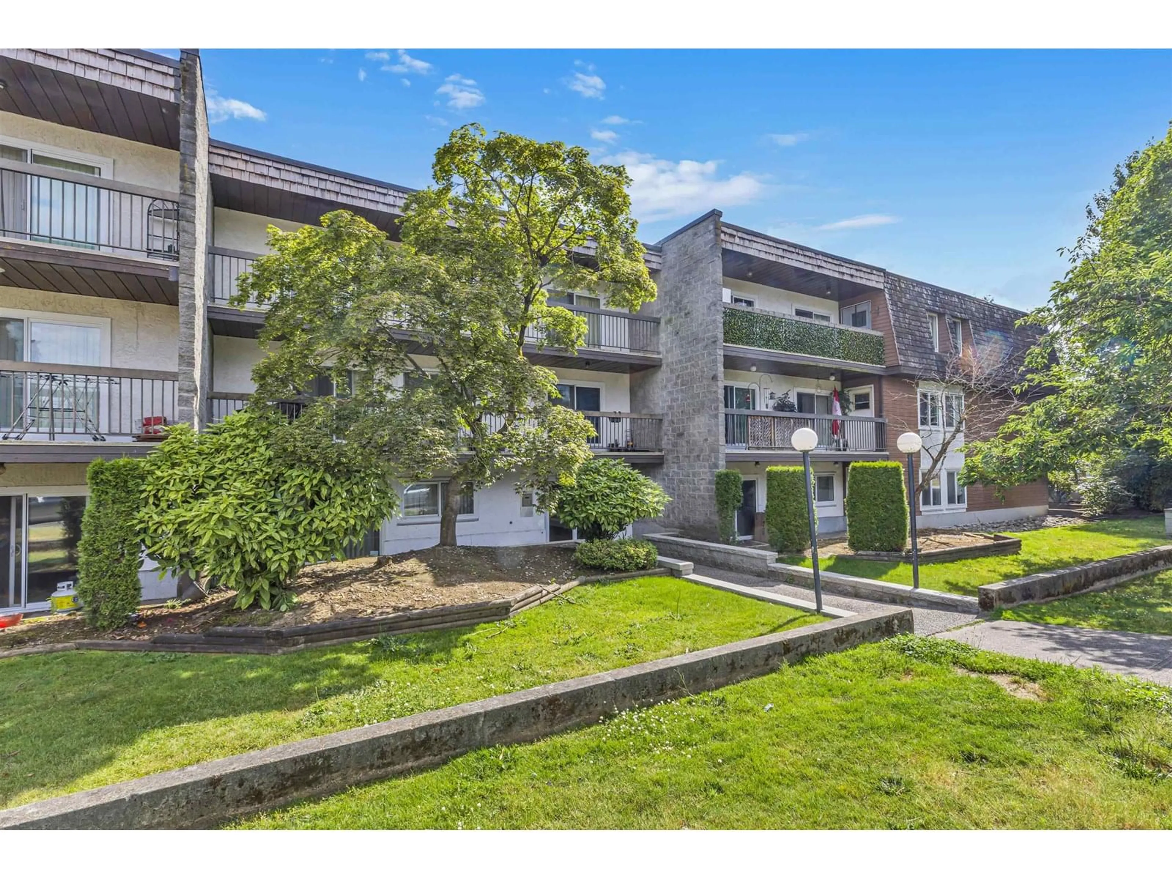 Unknown for 102 - 33850 FERN, Abbotsford British Columbia V2S6C3