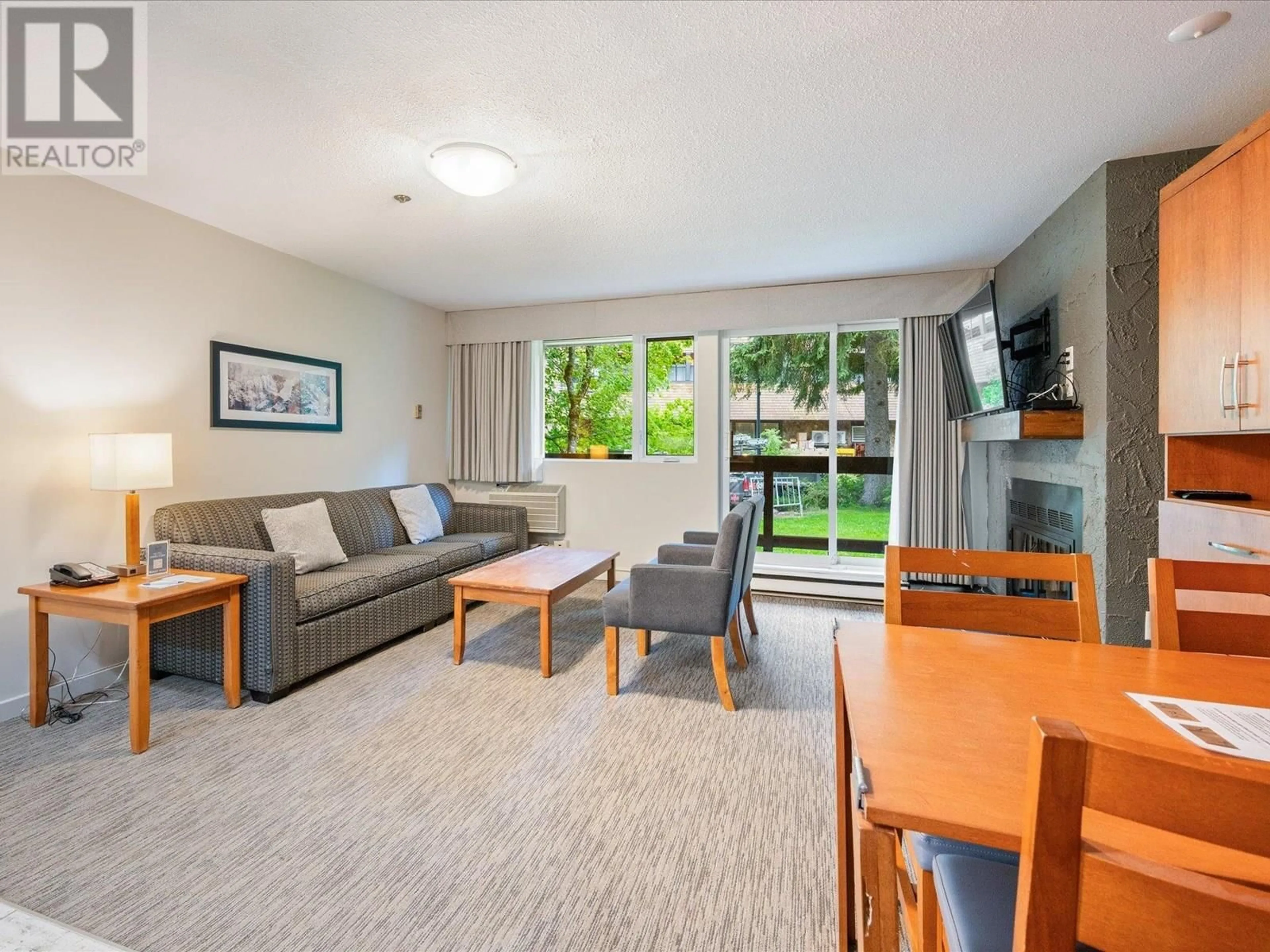 Living room with furniture, unknown for 1042/3 - 4420 SUNDIAL PLACE, Whistler British Columbia V8E1G6